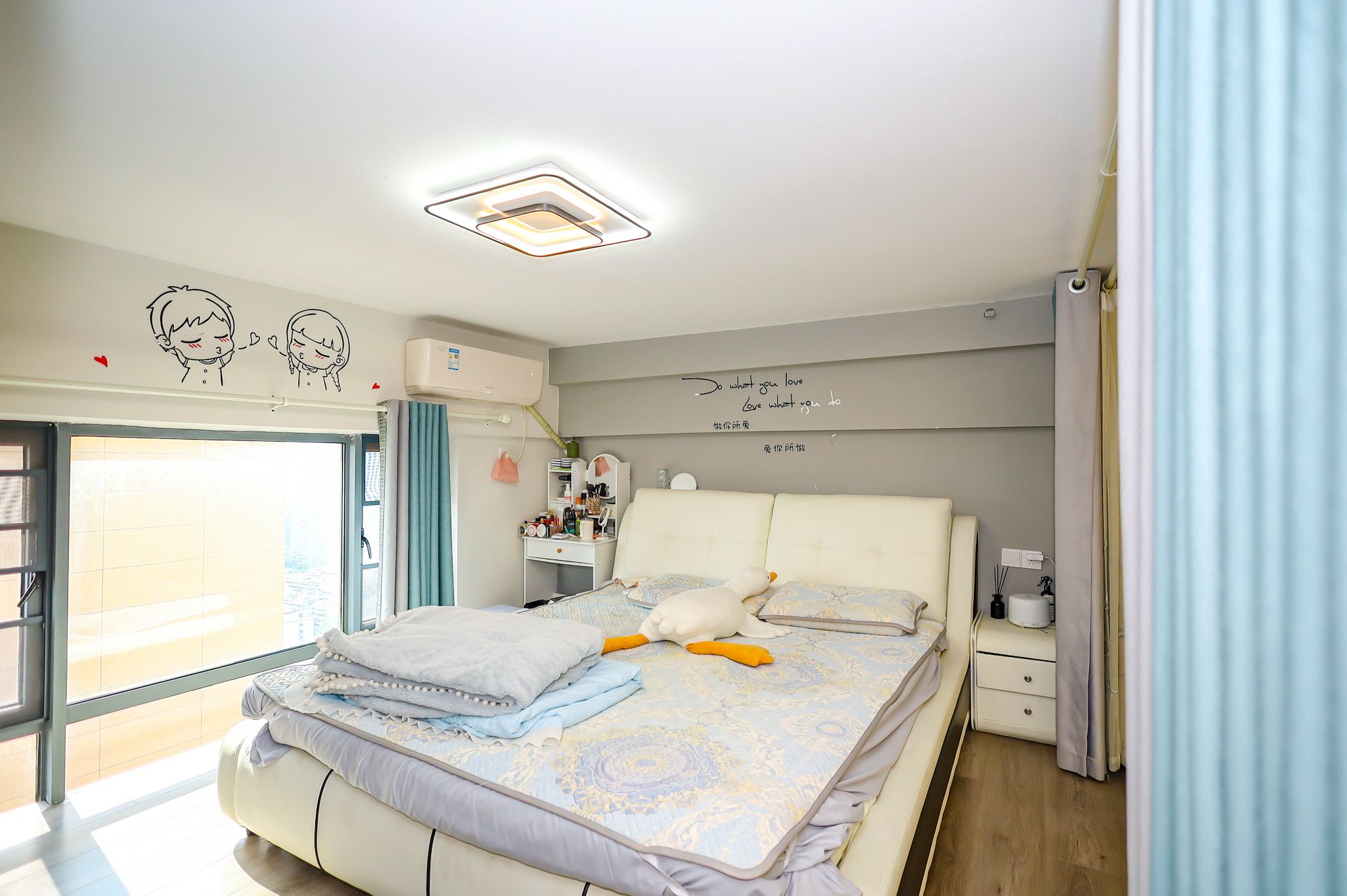 荣盛花语书苑  2室2厅1卫   56.00万卧室
