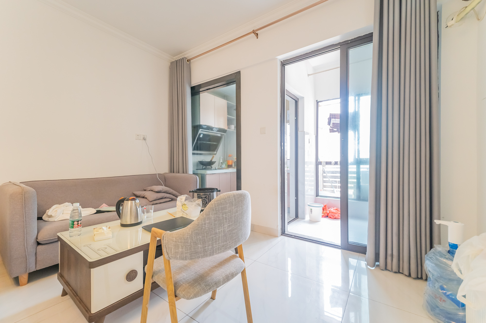 国泰九龙湾 1室1厅1卫 34.6万 国泰九龙湾 1室1厅1卫 34.6万客厅