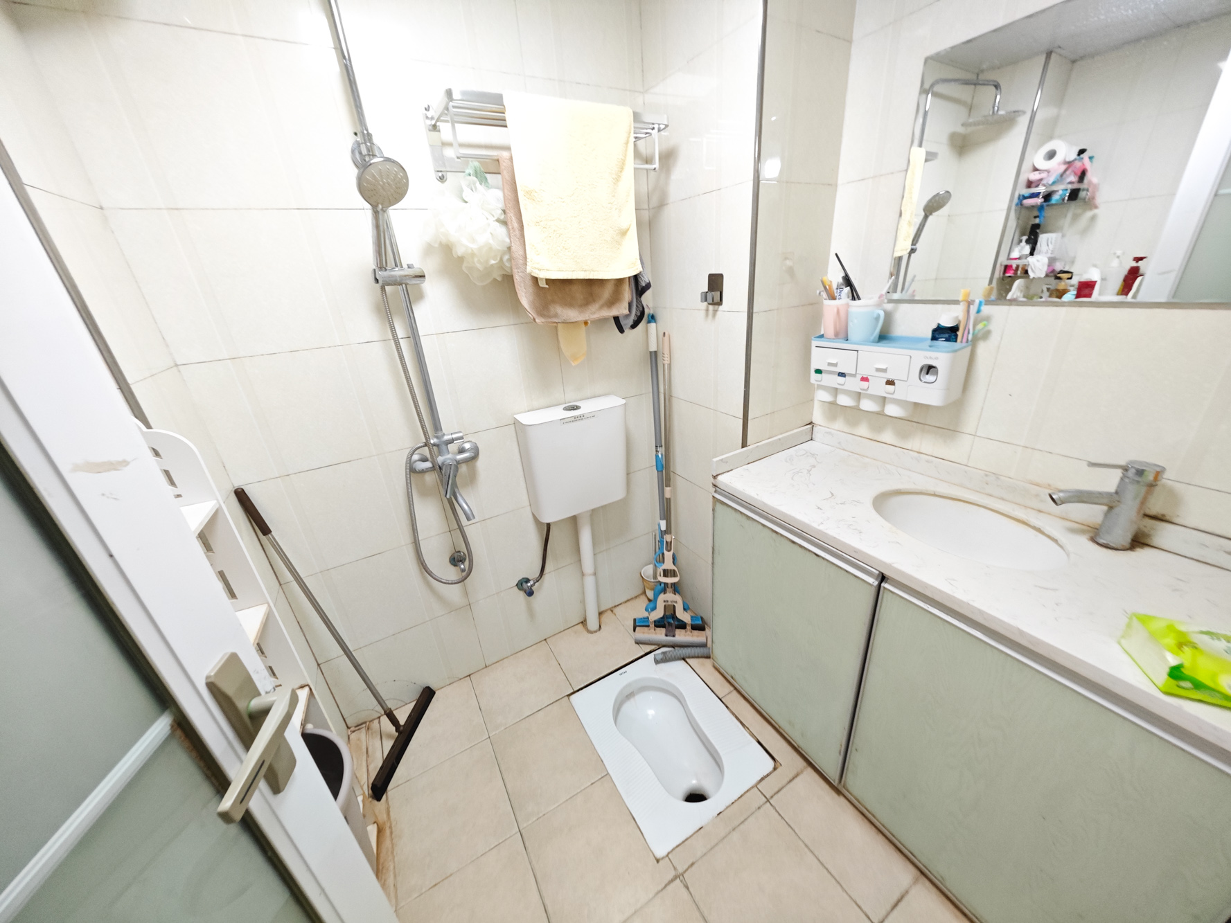 巢之恋  1室1厅1卫   51.80万卫生间
