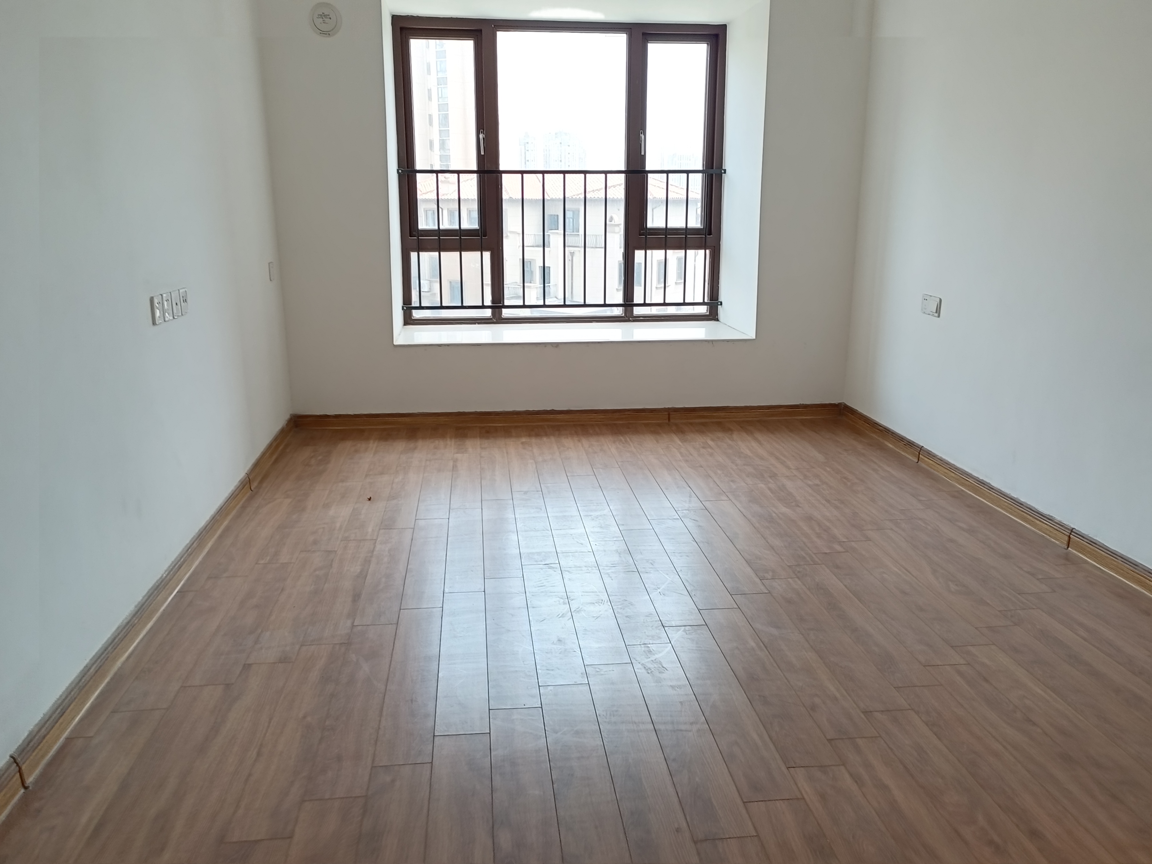 天元区碧桂园 0室0厅0卫 83.00万 天元区碧桂园 0室0厅0卫 83.00万室内图