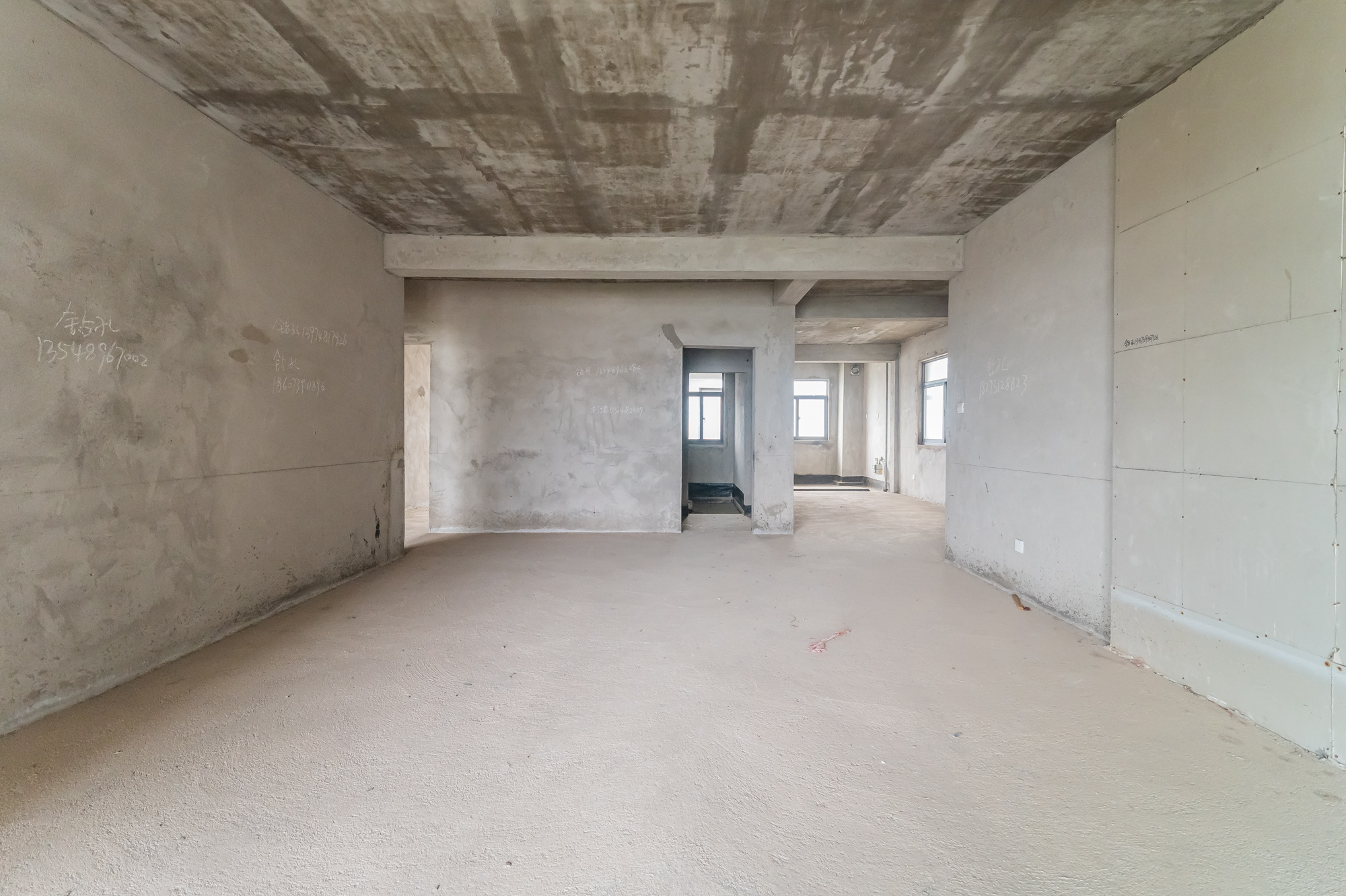 星电恬园  3室2厅2卫   103.80万 星电恬园  3室2厅2卫   103.80万客厅