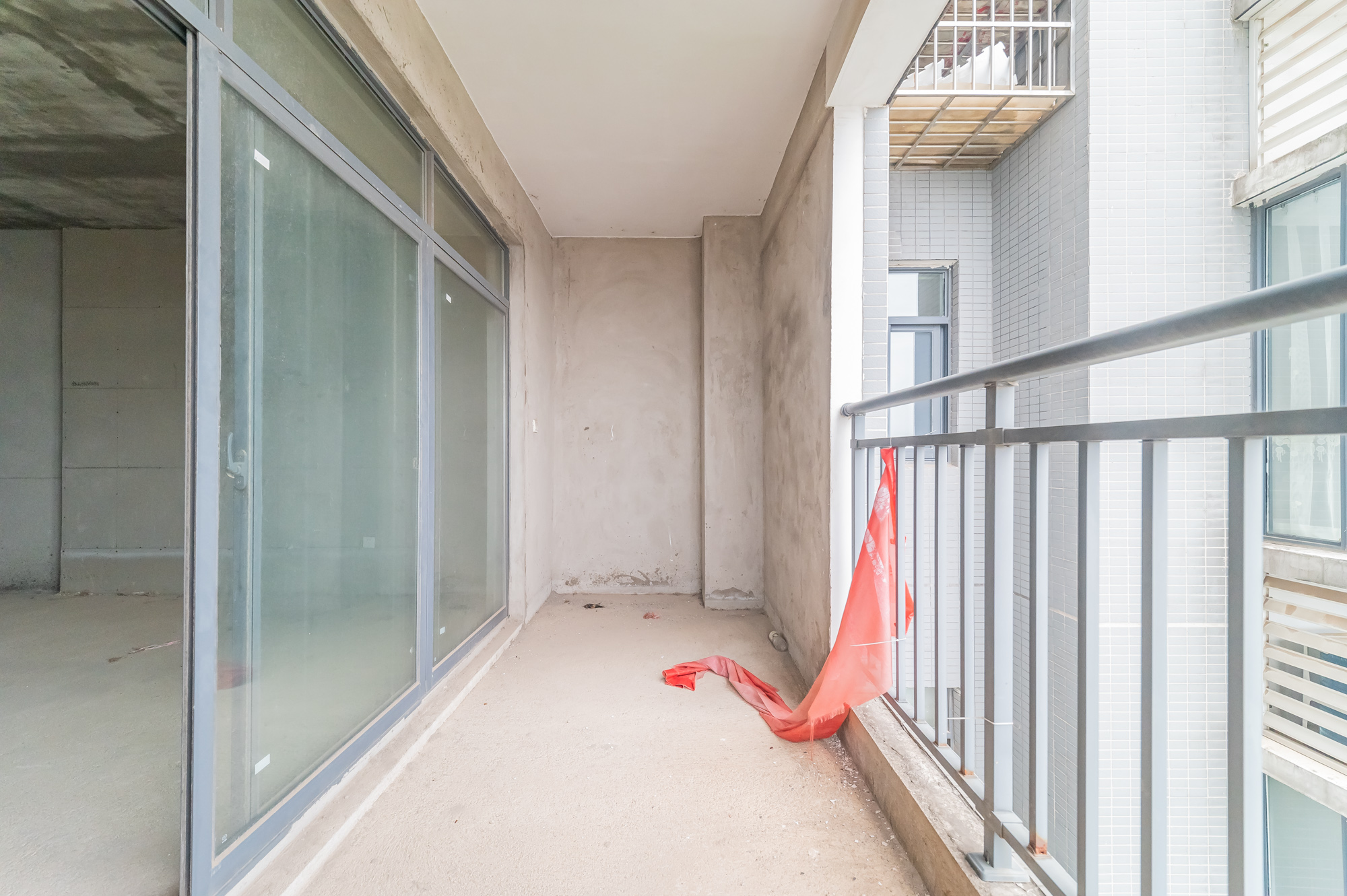 星电恬园  3室2厅2卫   103.80万 星电恬园  3室2厅2卫   103.80万阳台