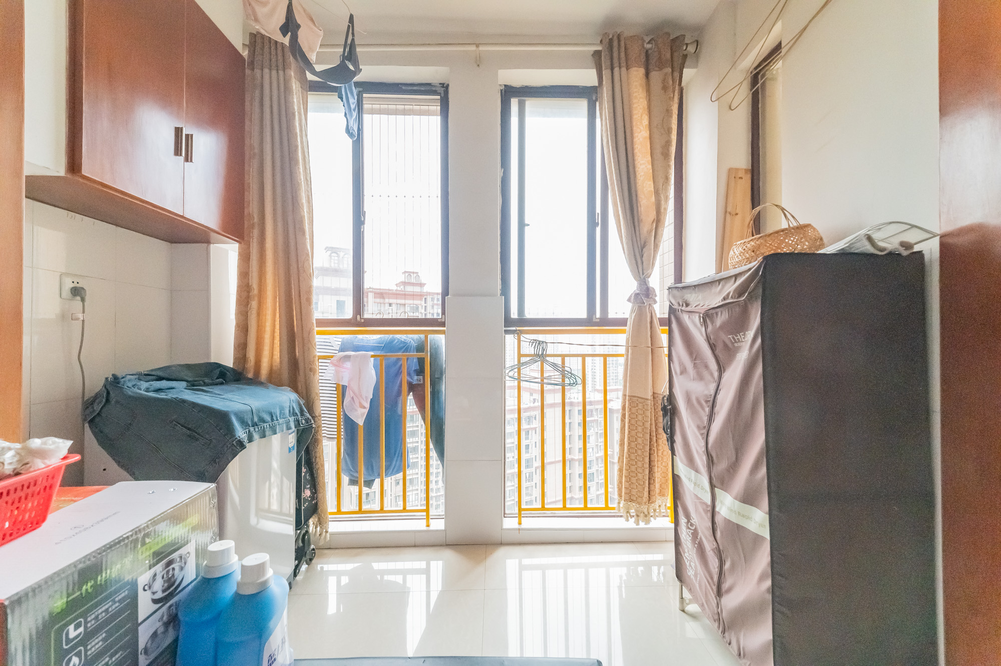 爱琴海岸 2室2厅1卫 45.0万 爱琴海岸 2室2厅1卫 45.0万阳台