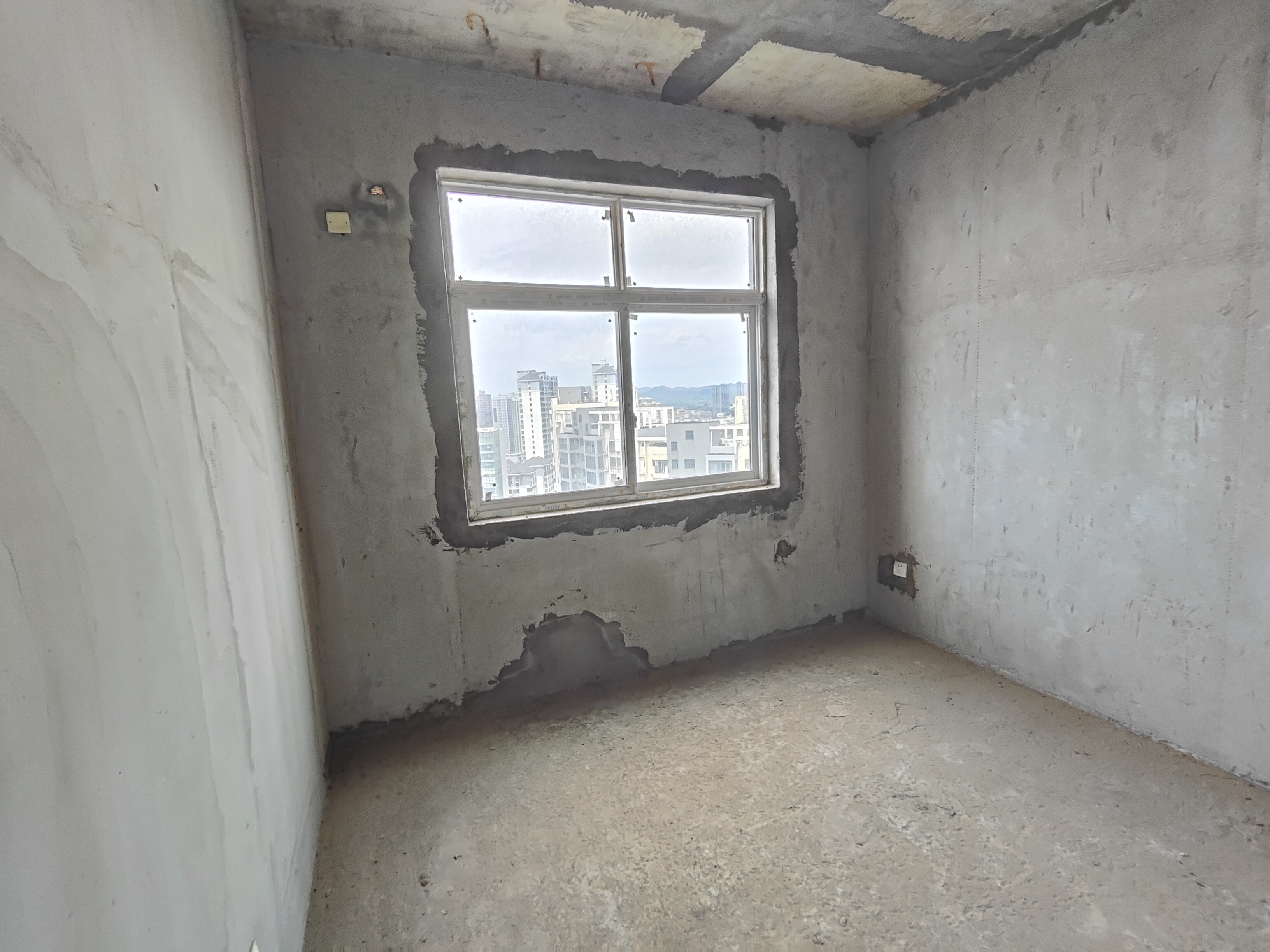 金碧花园 4室2厅2卫 101.8万 金碧花园 4室2厅2卫 101.8万室内图