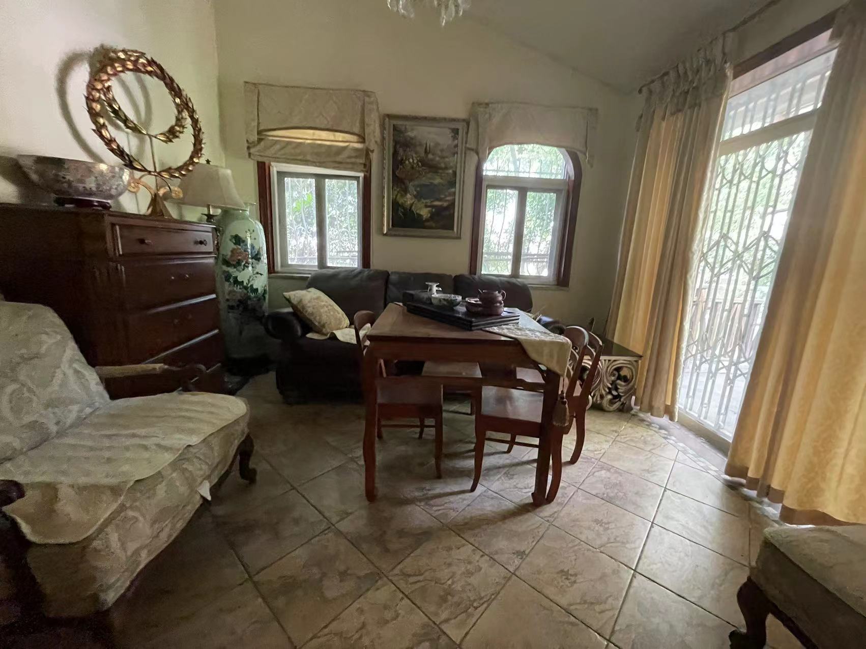 海创明珠别墅水景公馆 5室2厅4卫 298.0万 海创明珠别墅水景公馆 5室2厅4卫 298.0万室内图