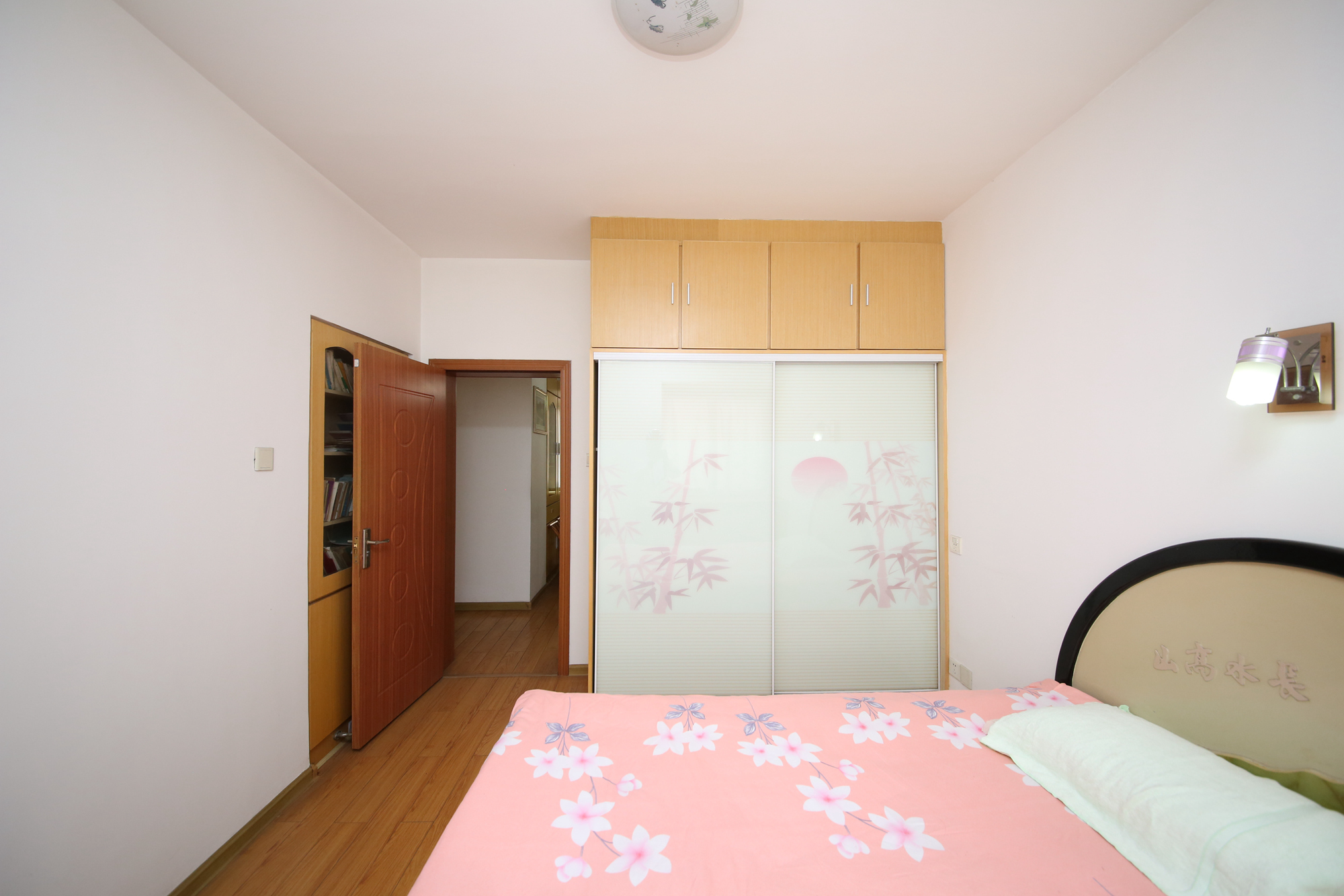 古汉名居  4室2厅2卫    129.0万卧室