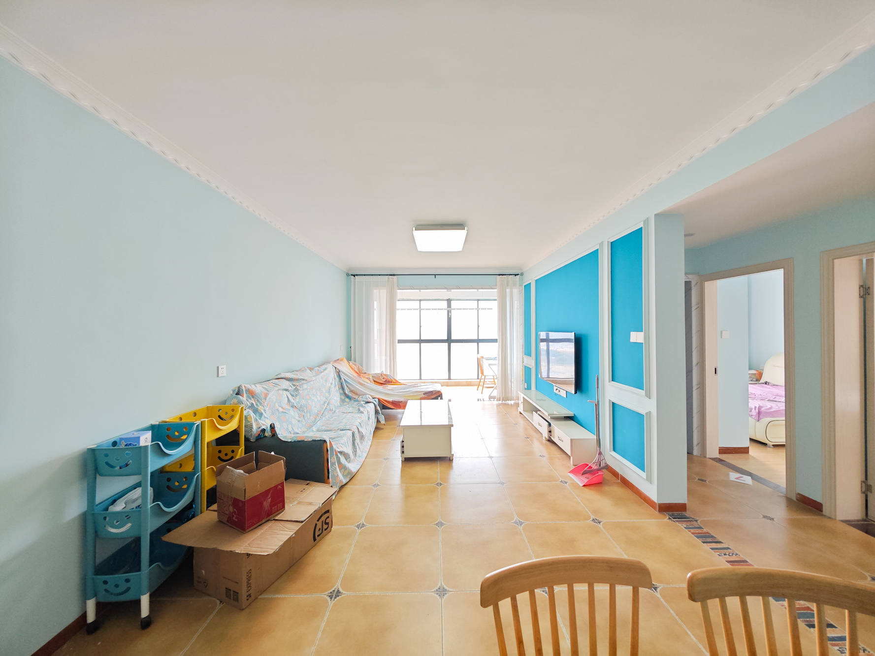 中建嘉和城  3室1厅1卫    89.0万客厅