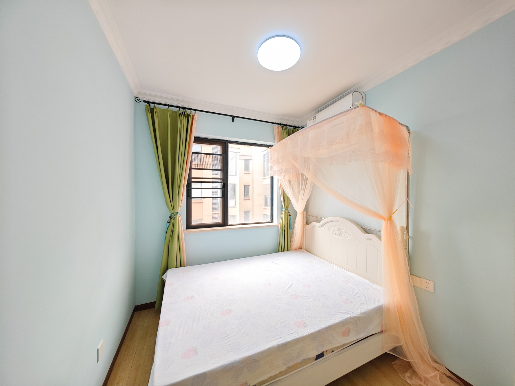 中建嘉和城  3室1厅1卫    89.0万卧室