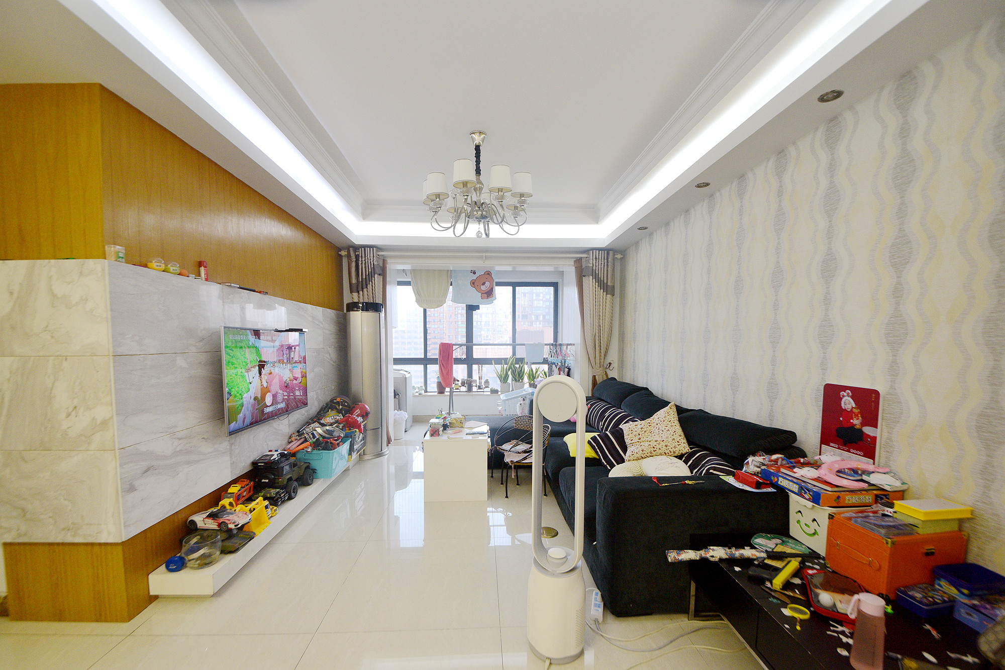 兰亭优壳（隽峰苑）  3室2厅1卫   129.00万客厅