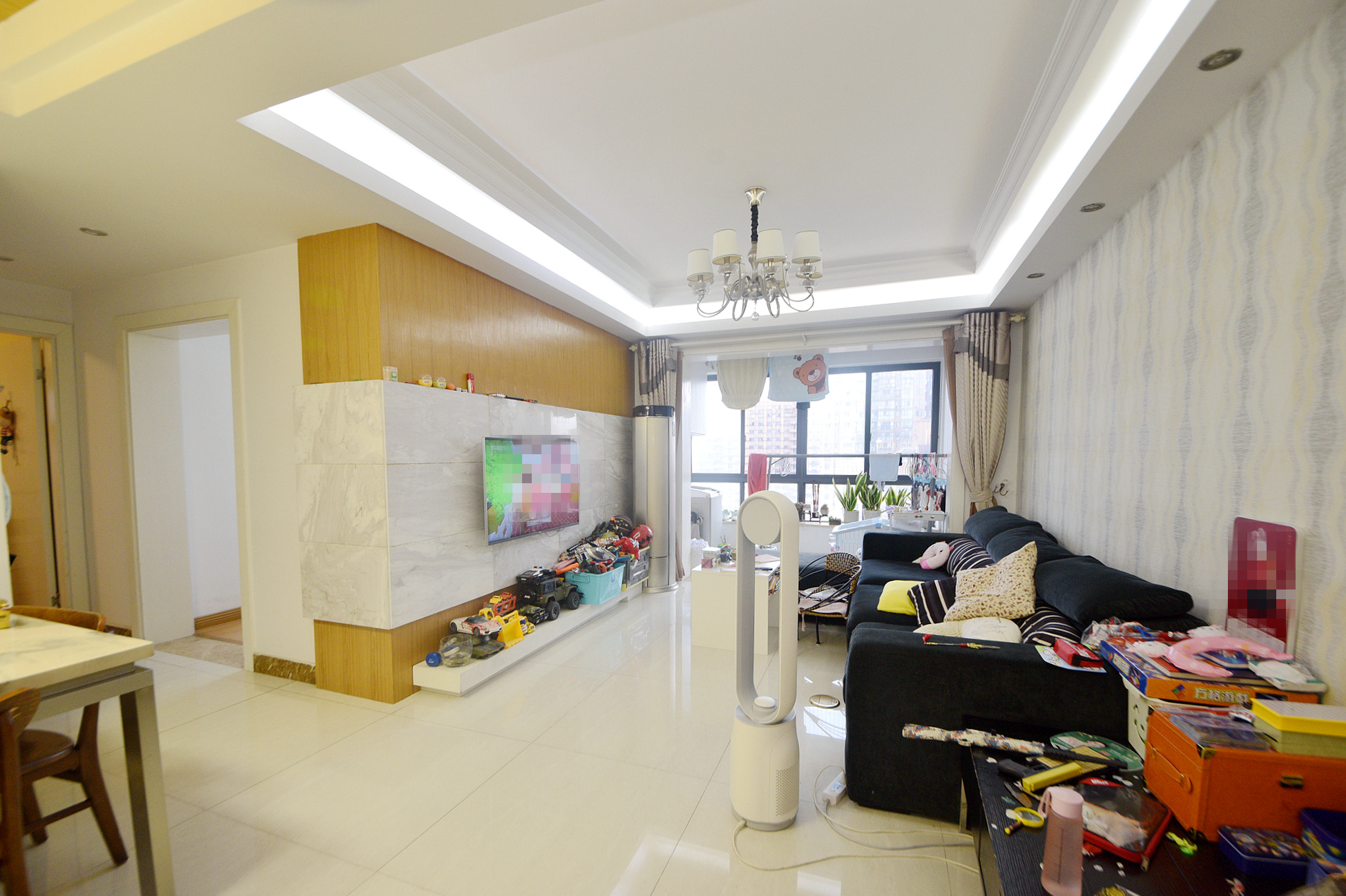 兰亭优壳（隽峰苑）  3室2厅1卫   129.00万客厅