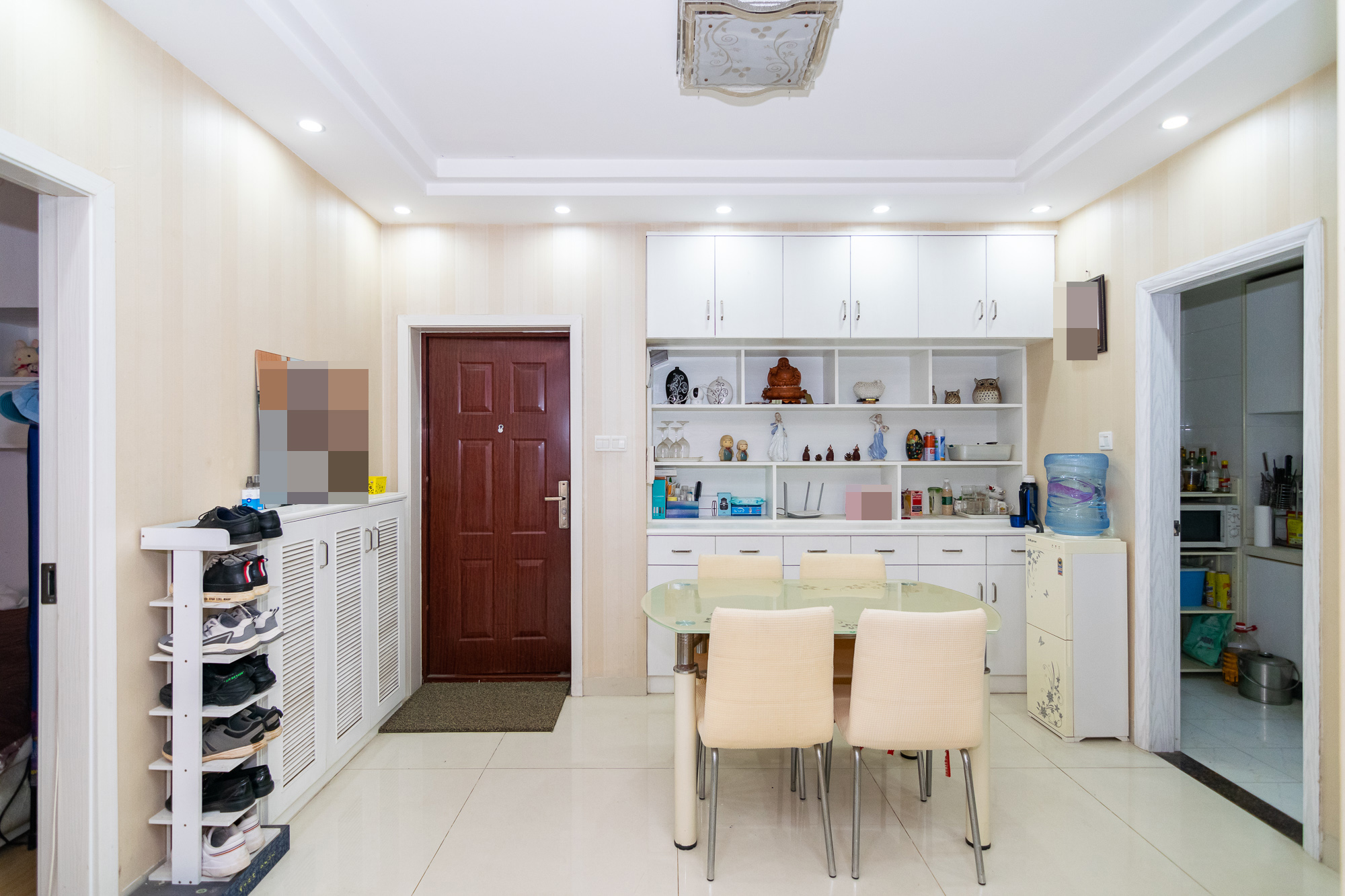 新城国际花都 2室2厅1卫 60.0万 新城国际花都 2室2厅1卫 60.0万客厅