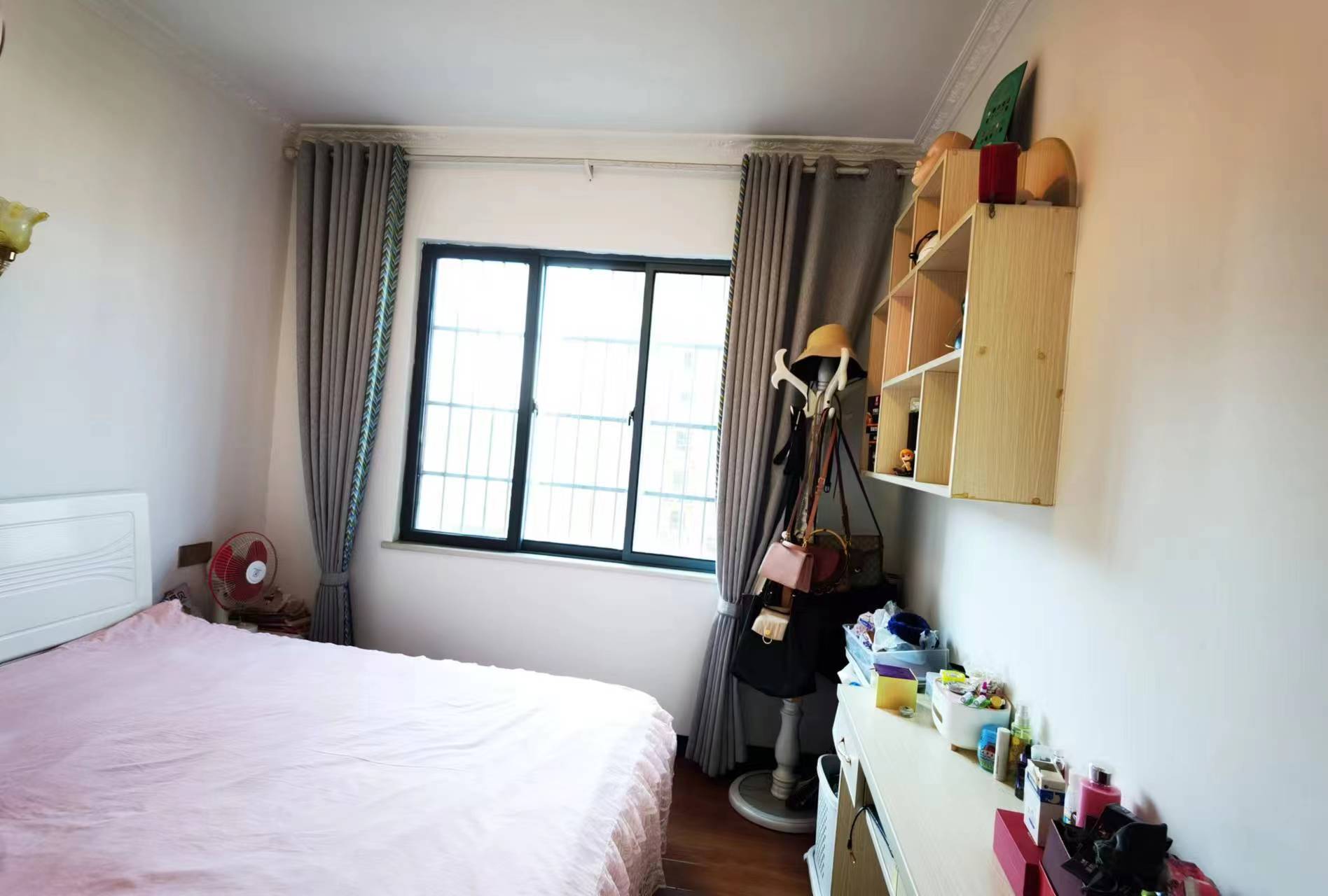 上善国际(翰林府)  3室2厅2卫    89.8万 上善国际(翰林府)  3室2厅2卫    89.8万室内图