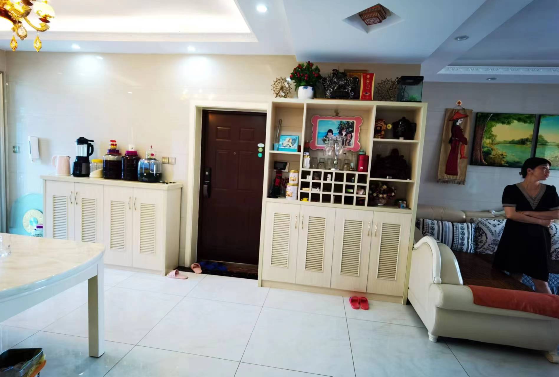 上善国际(翰林府)  3室2厅2卫    89.8万 上善国际(翰林府)  3室2厅2卫    89.8万室内图