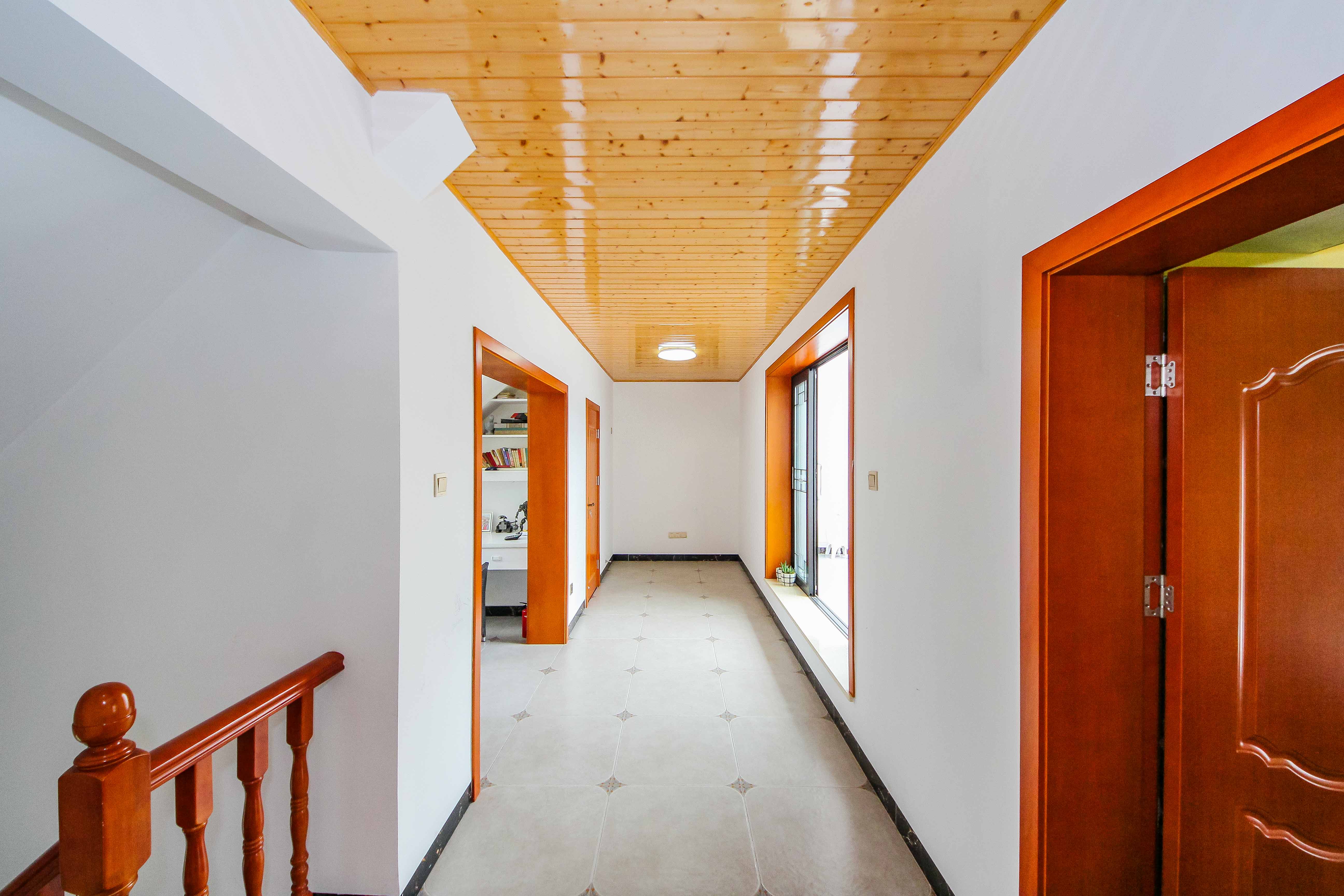 枫华府第  5室2厅2卫    122.8万其他