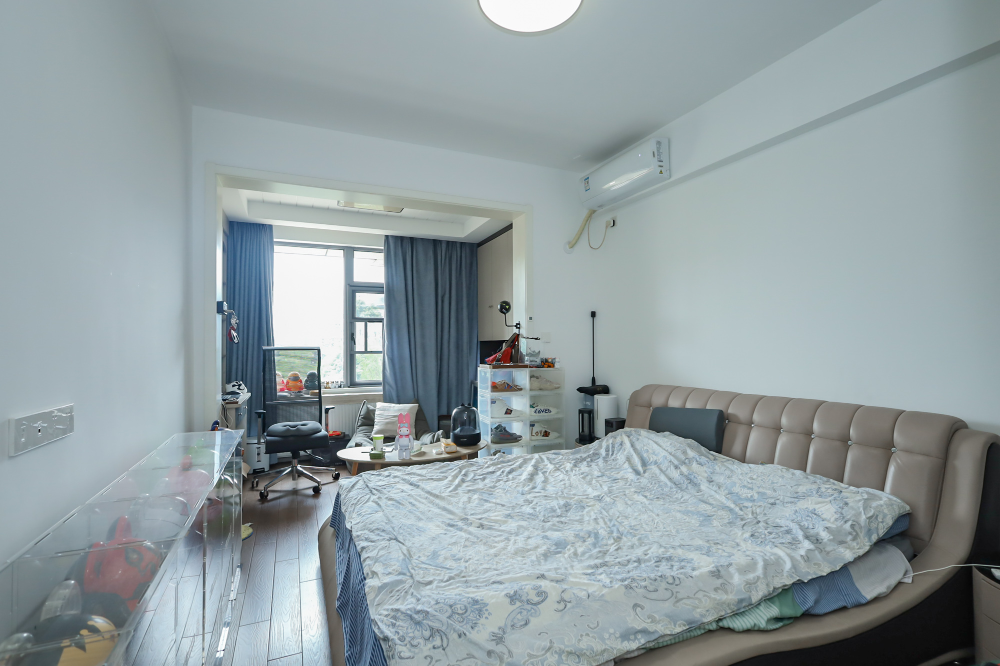 八方小区C区  4室2厅2卫    535.0万卧室