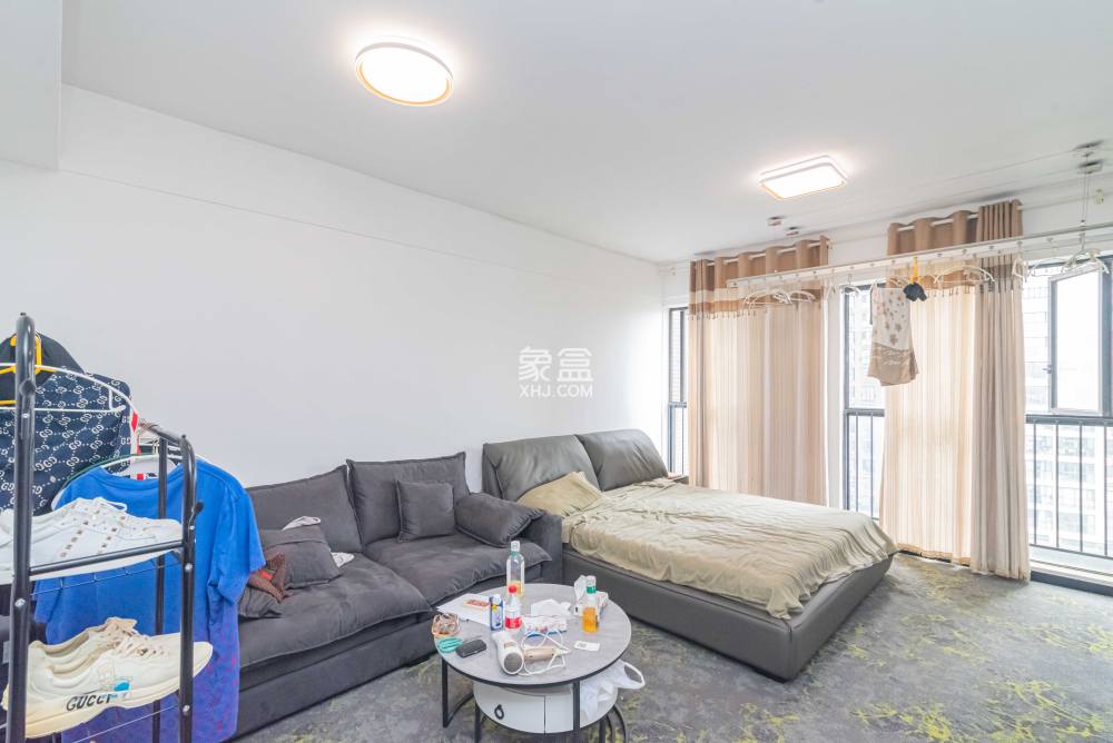 金土地第一湾 1室1厅1厨1卫 36.00万