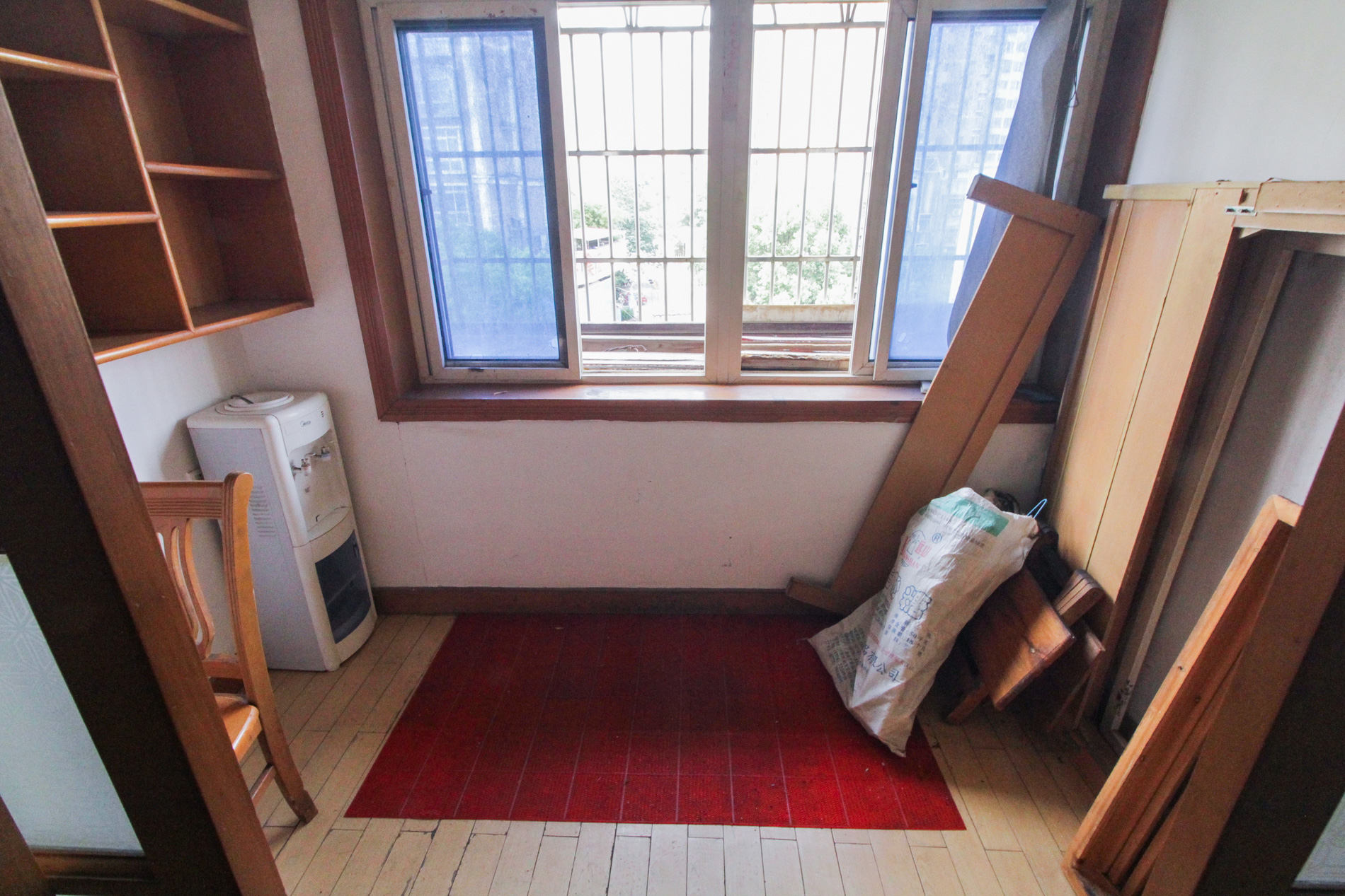 建华综合楼  2室2厅2卫   48.00万阳台