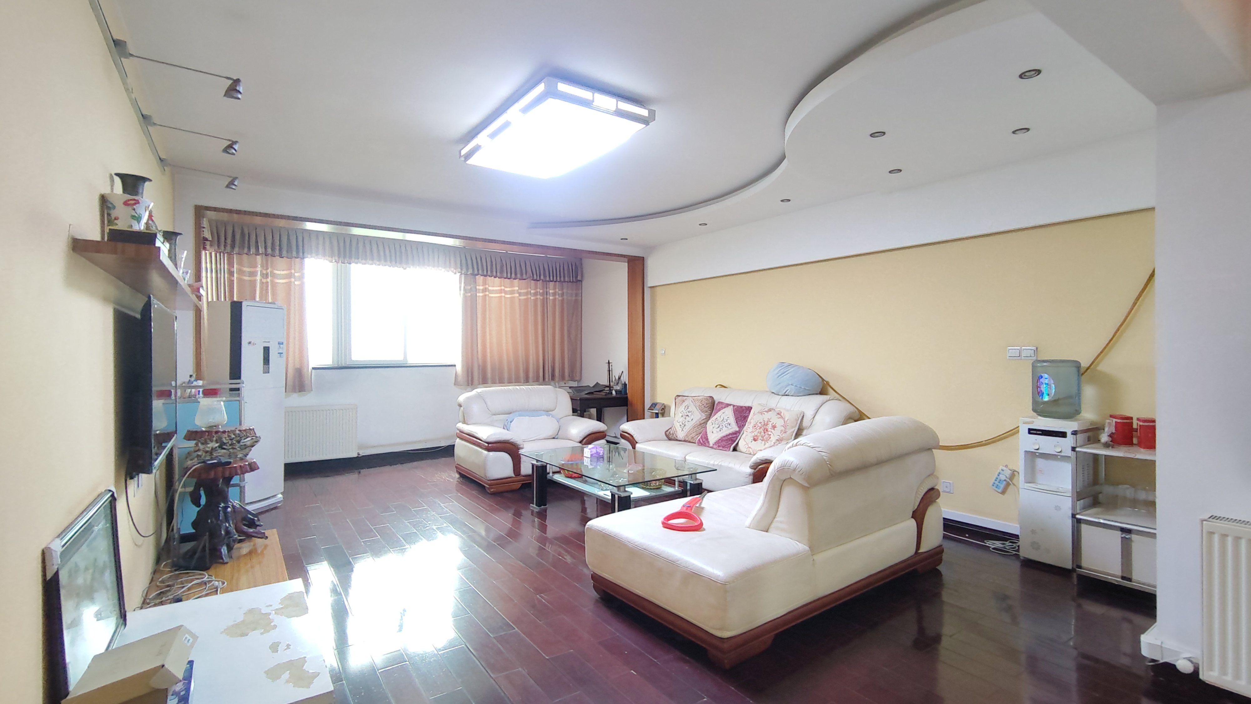 亚都花园 4室2厅2卫 82.00万 亚都花园 4室2厅2卫 82.00万室内图