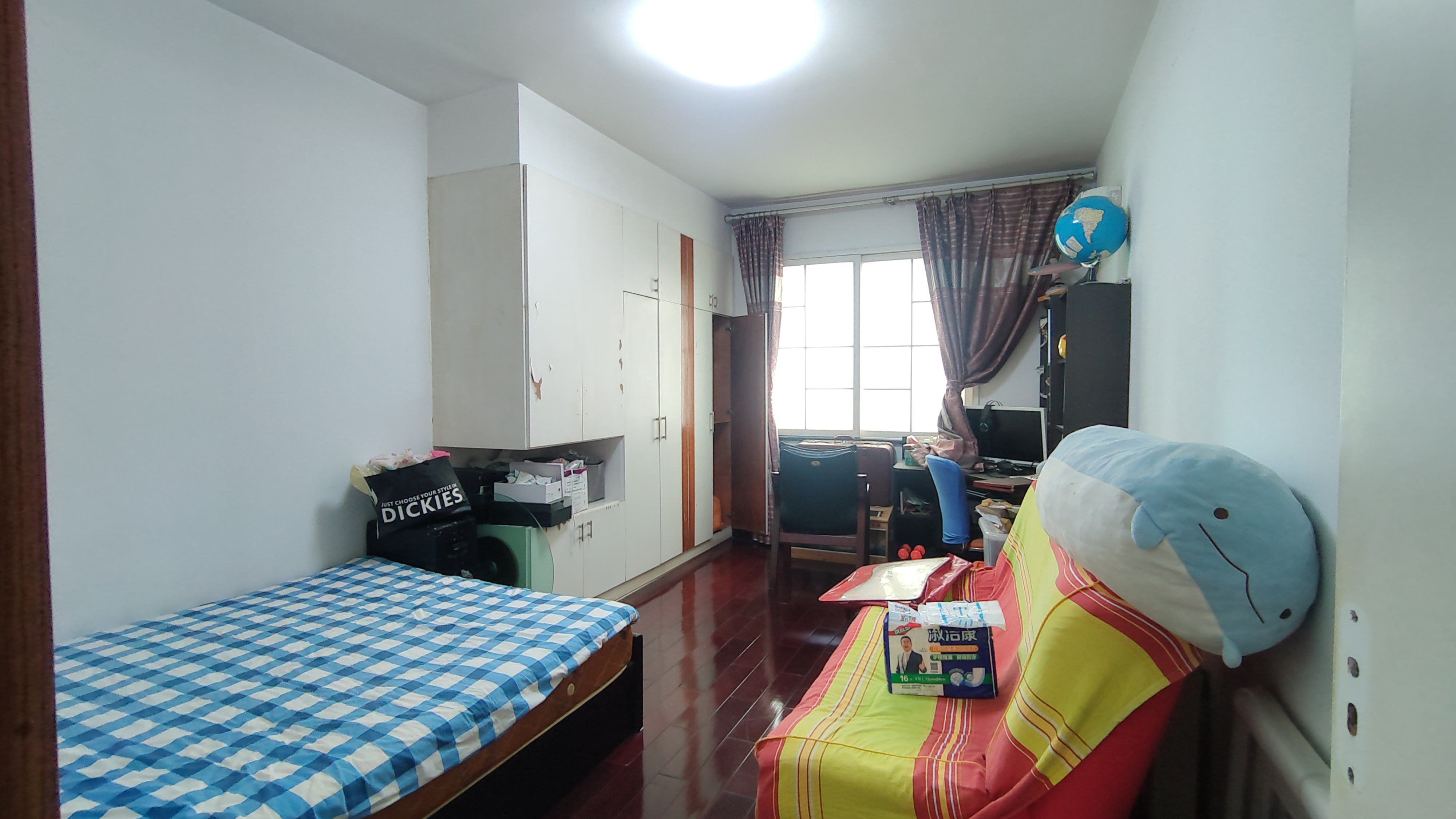 亚都花园 4室2厅2卫 82.00万 亚都花园 4室2厅2卫 82.00万室内图