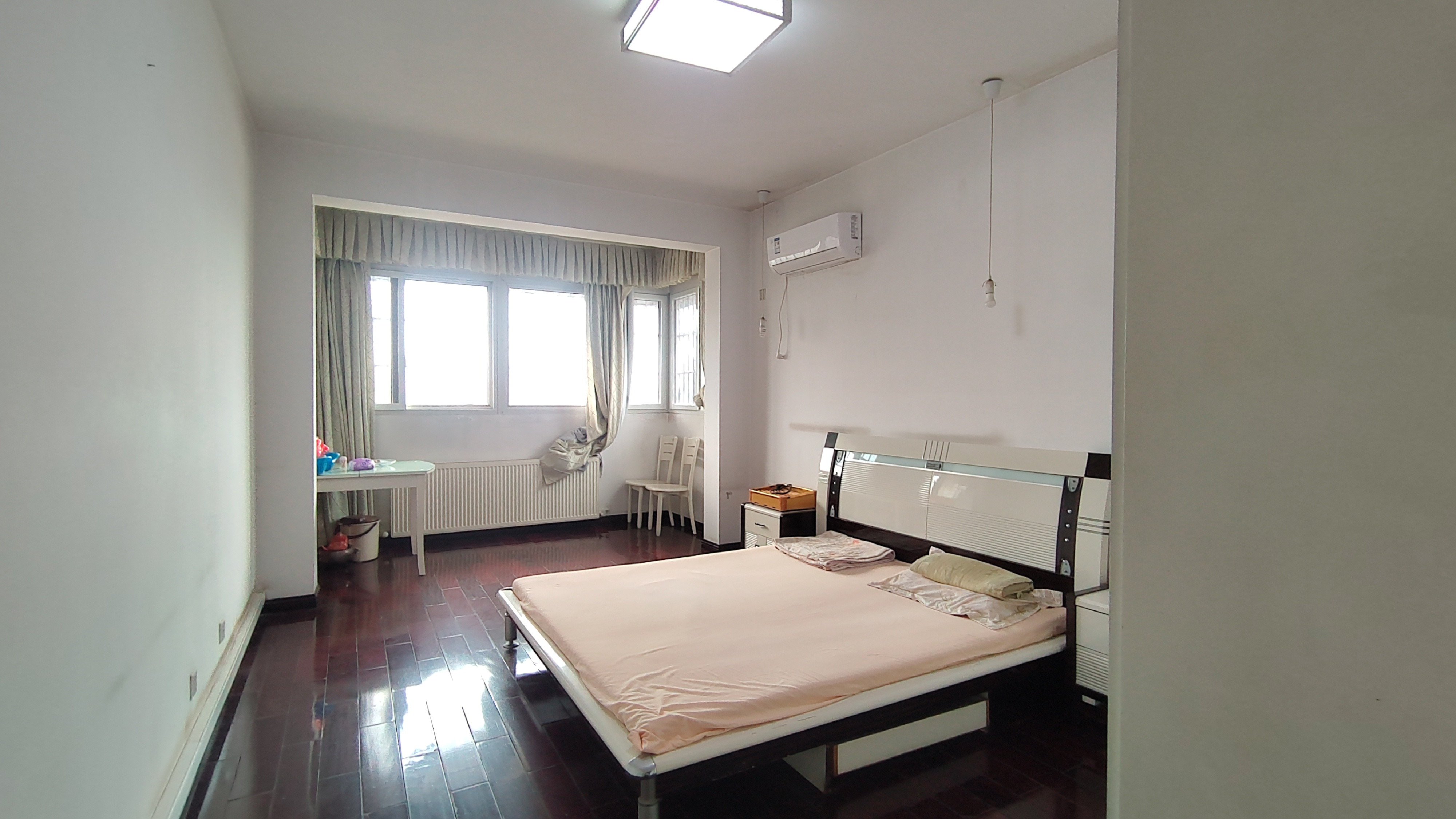 亚都花园 4室2厅2卫 82.00万 亚都花园 4室2厅2卫 82.00万室内图