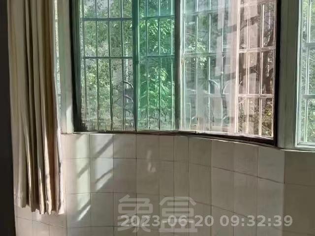 香山美境  3室2厅1卫   1600.00元/月室内图