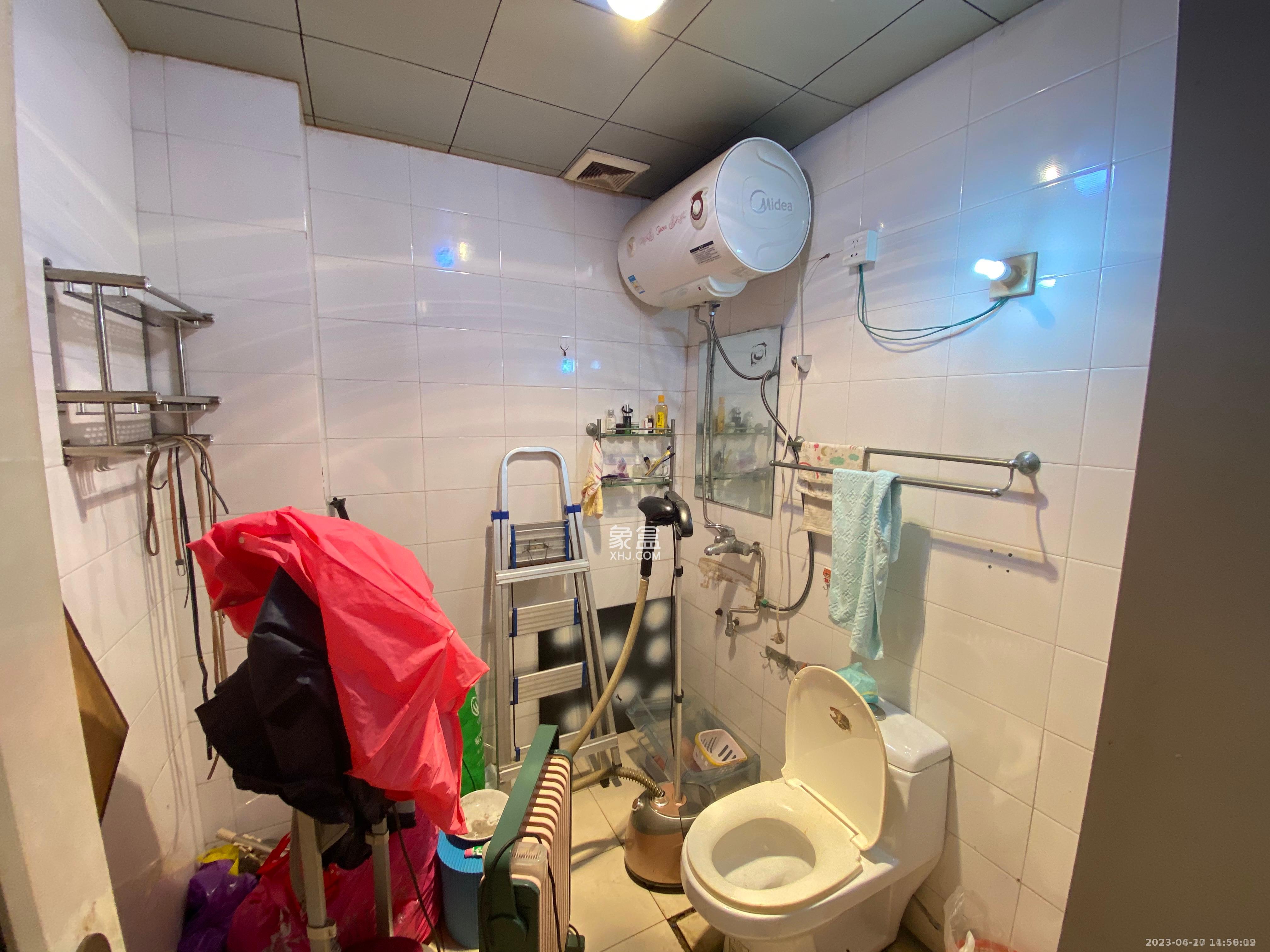 省水院宿舍  3室2厅2卫   3600.00元/月室内图
