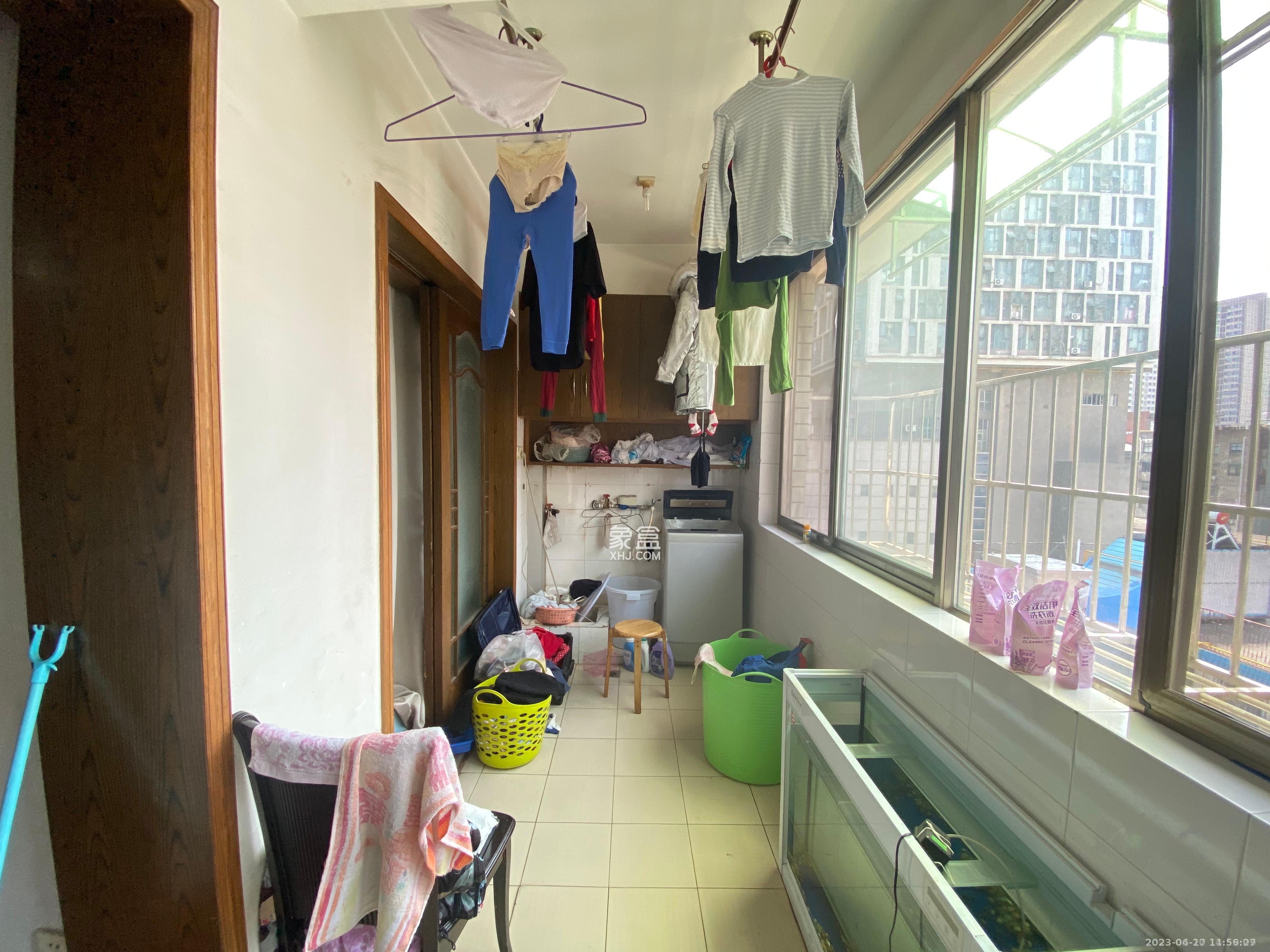 省水院宿舍  3室2厅2卫   3600.00元/月室内图