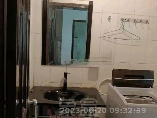 香山美境  3室2厅1卫   1600.00元/月室内图1
