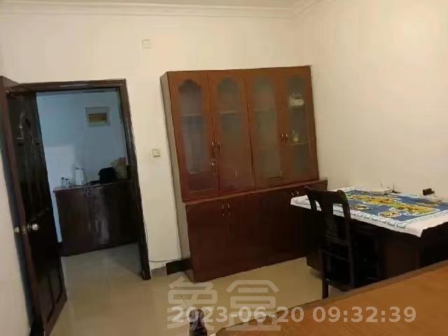 香山美境  3室2厅1卫   1600.00元/月室内图