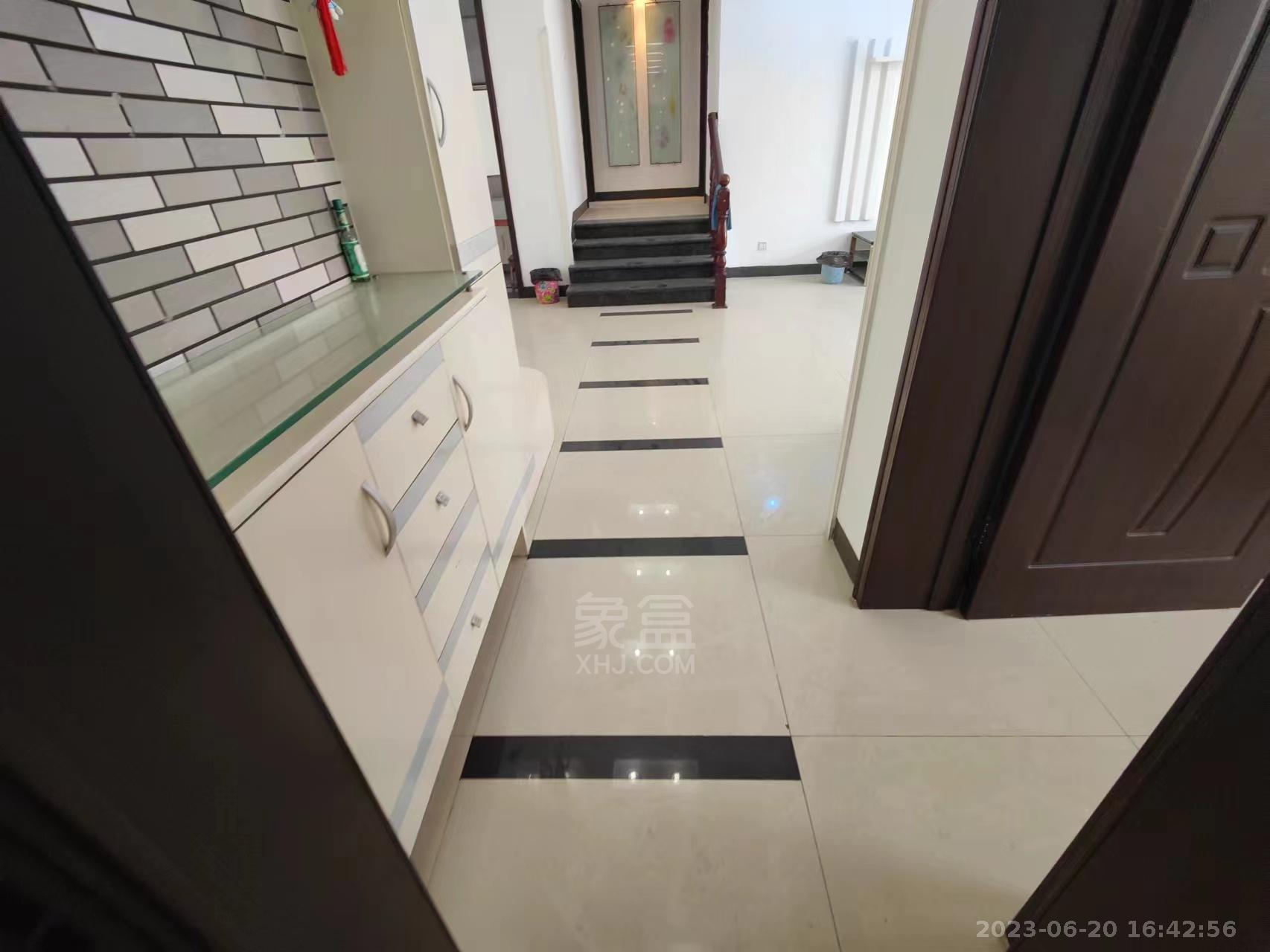 株洲富景园  3室2厅2卫   1800.00元/月室内图
