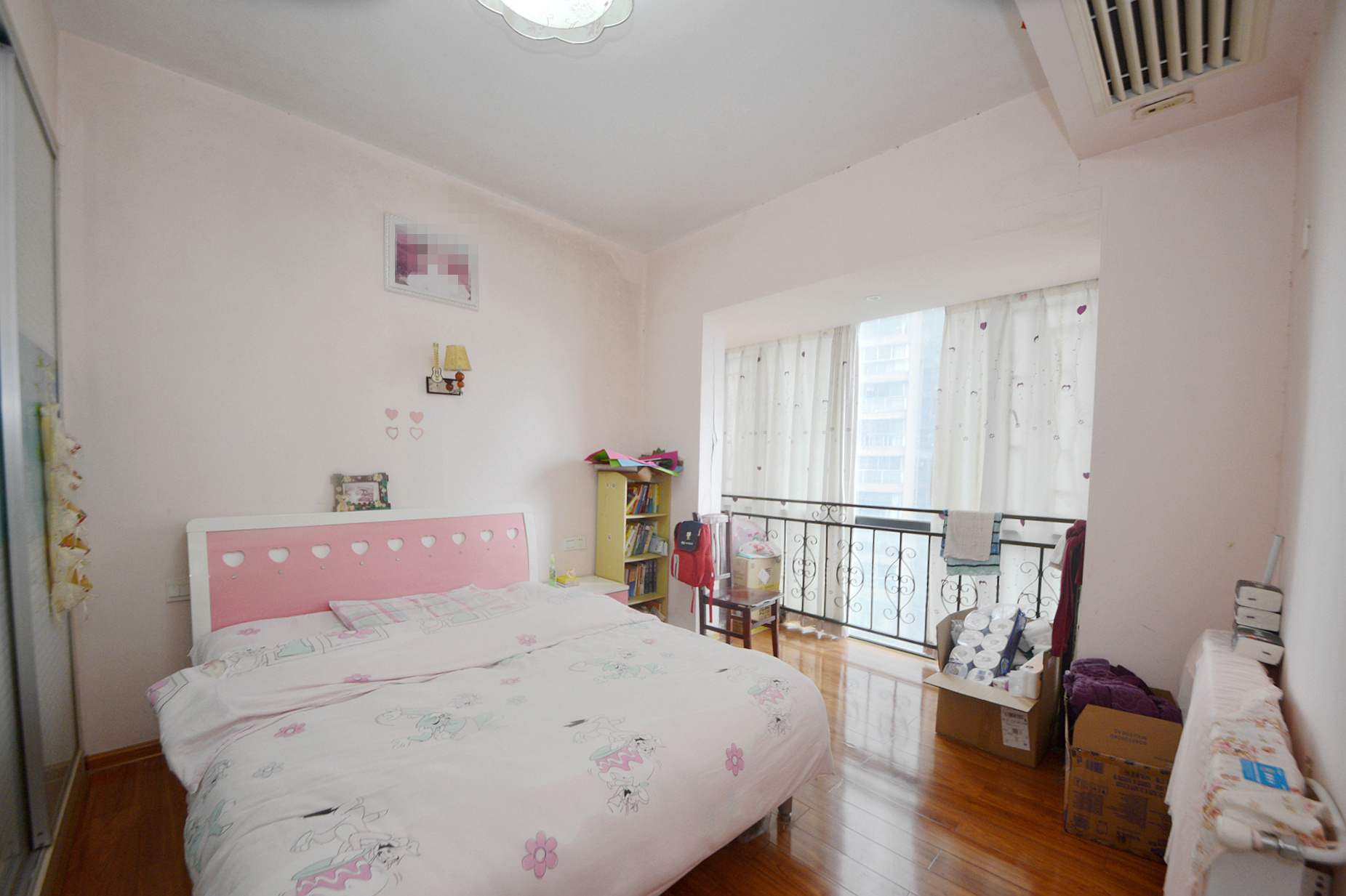 万博汇  3室2厅2卫    198.0万卧室