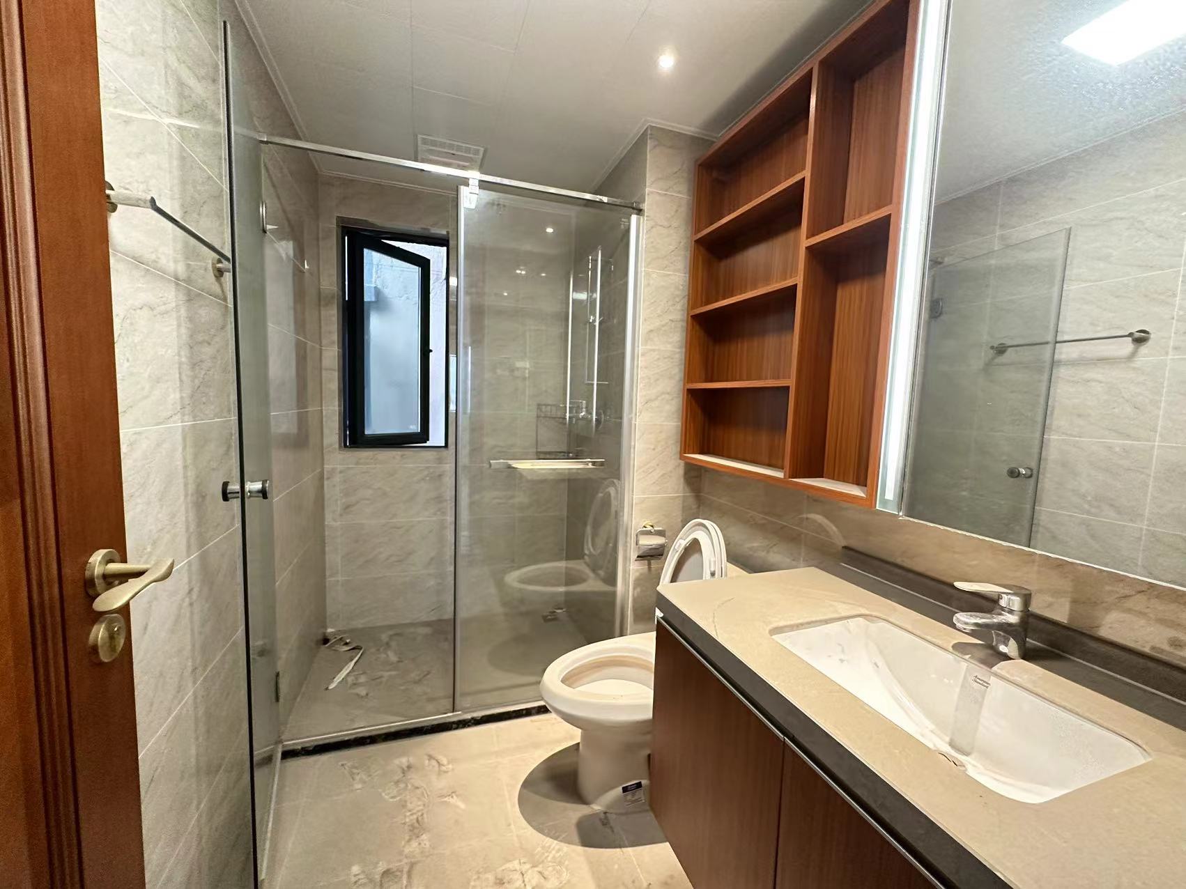 恒大翡翠华庭 3室2厅2卫 63.8万 恒大翡翠华庭 3室2厅2卫 63.8万客厅