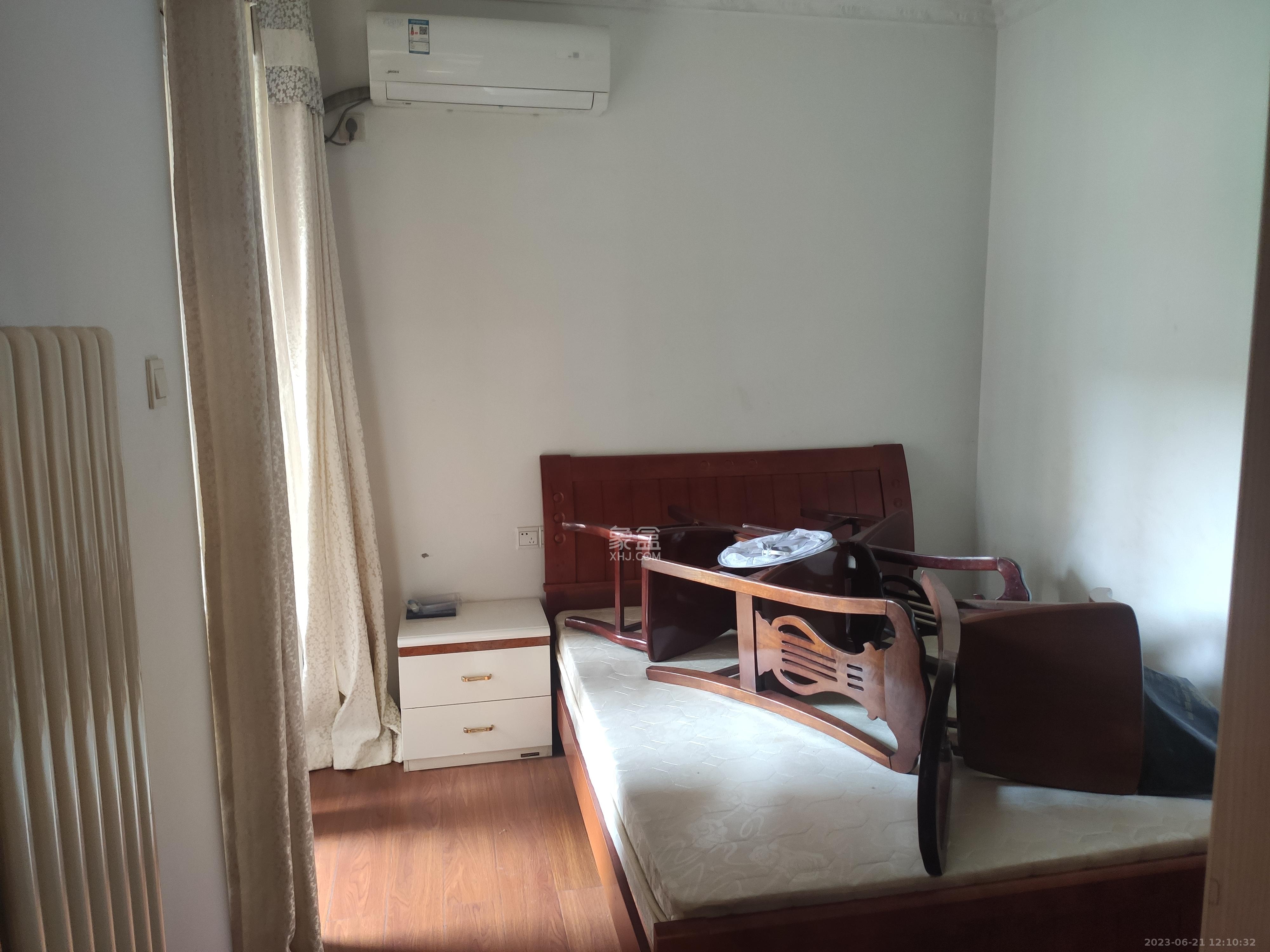 怡海星城 3室2厅2卫 2300.0元/月 怡海星城 3室2厅2卫 2300.0元/月室内图