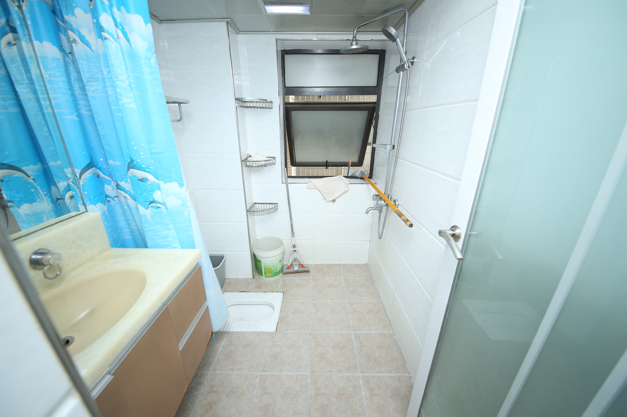 上东辛顿公寓  3室1厅1卫   85.00万卫生间
