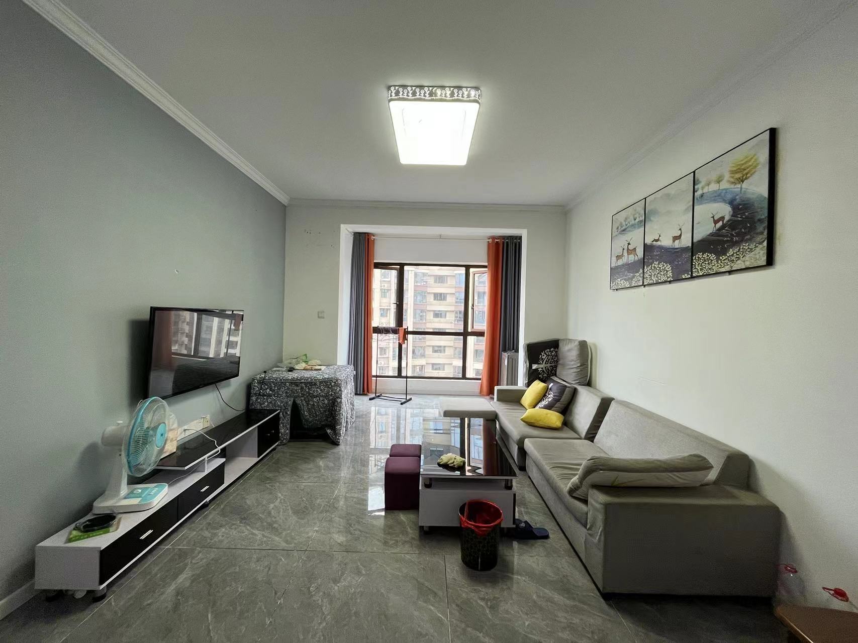 金轮津桥华府 3室2厅2卫 79.8万 金轮津桥华府 3室2厅2卫 79.8万室内图