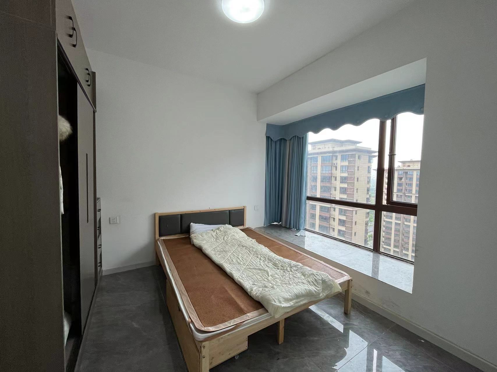 金轮津桥华府 3室2厅2卫 79.8万 金轮津桥华府 3室2厅2卫 79.8万室内图