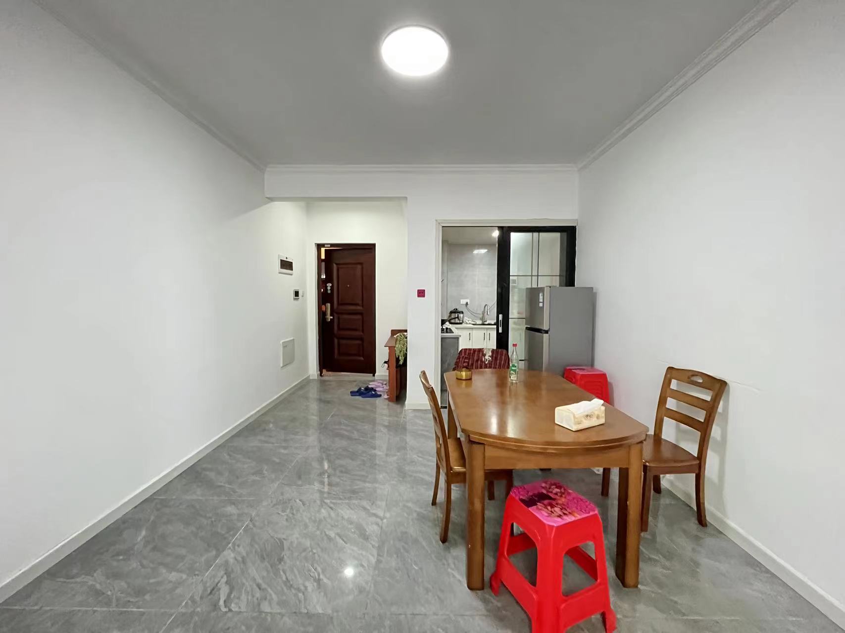 金轮津桥华府 3室2厅2卫 79.8万 金轮津桥华府 3室2厅2卫 79.8万室内图