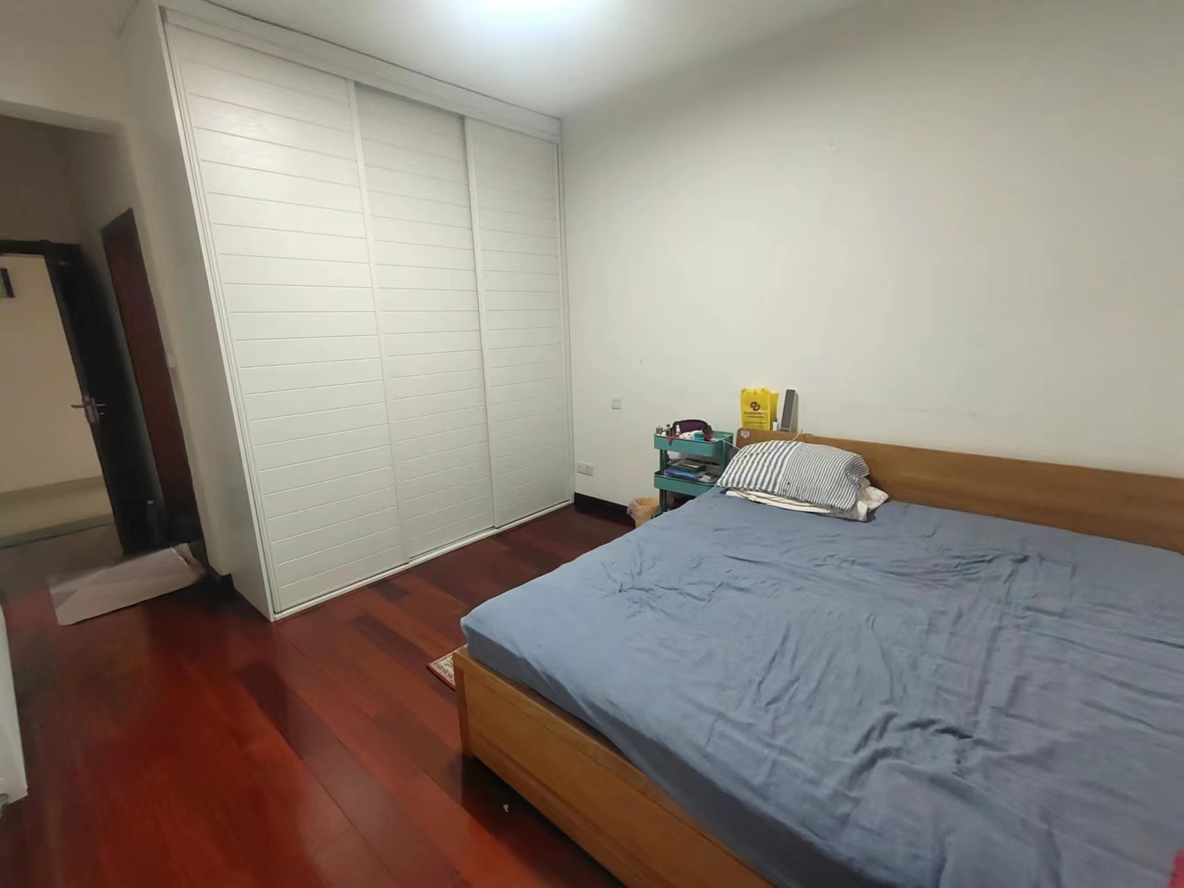 西域名邸  3室2厅2卫    88.0万 西域名邸  3室2厅2卫    88.0万室内图