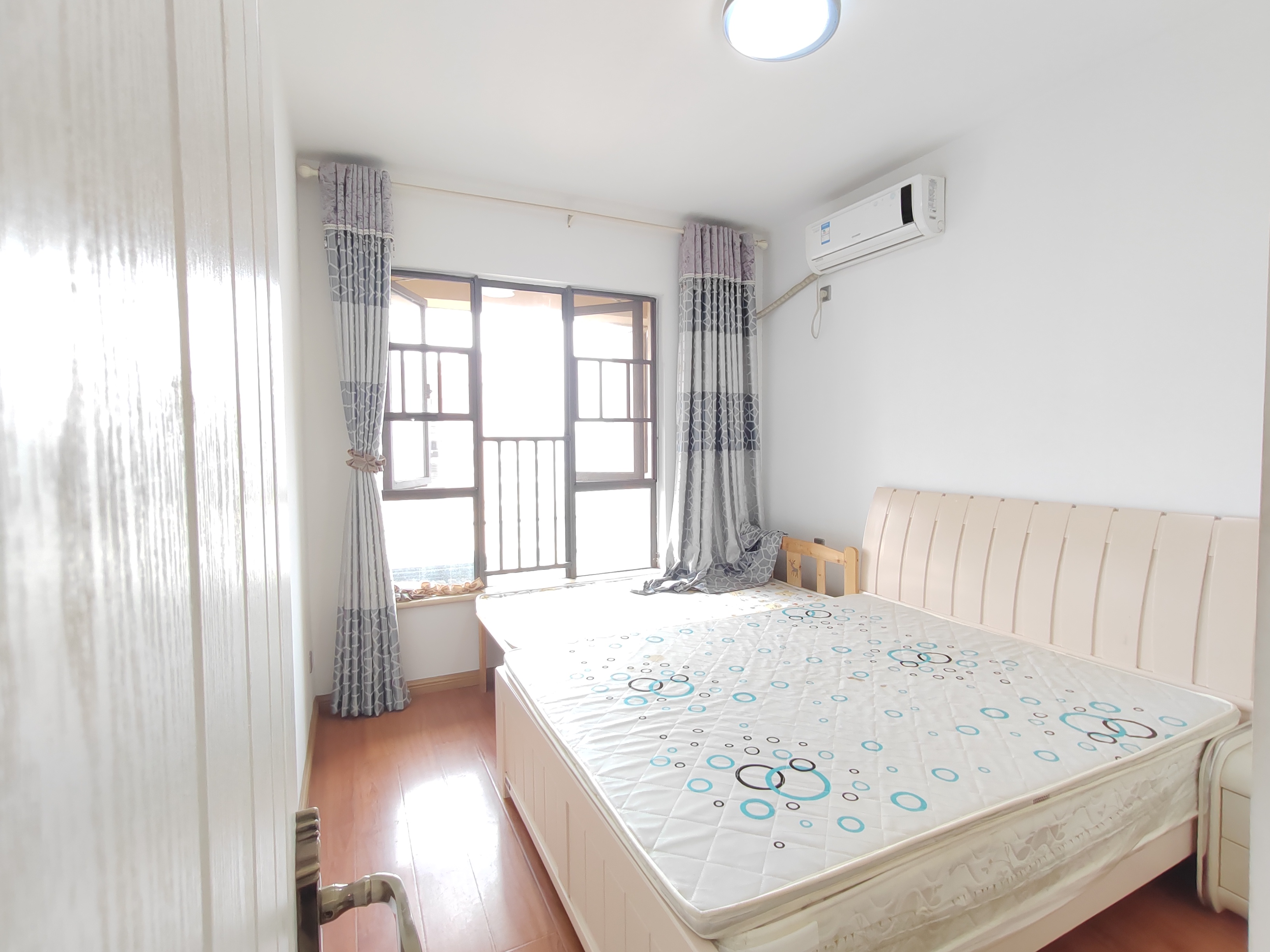 佳兆业金域天下二期 3室2厅2卫 63.0万 佳兆业金域天下二期 3室2厅2卫 63.0万室内图