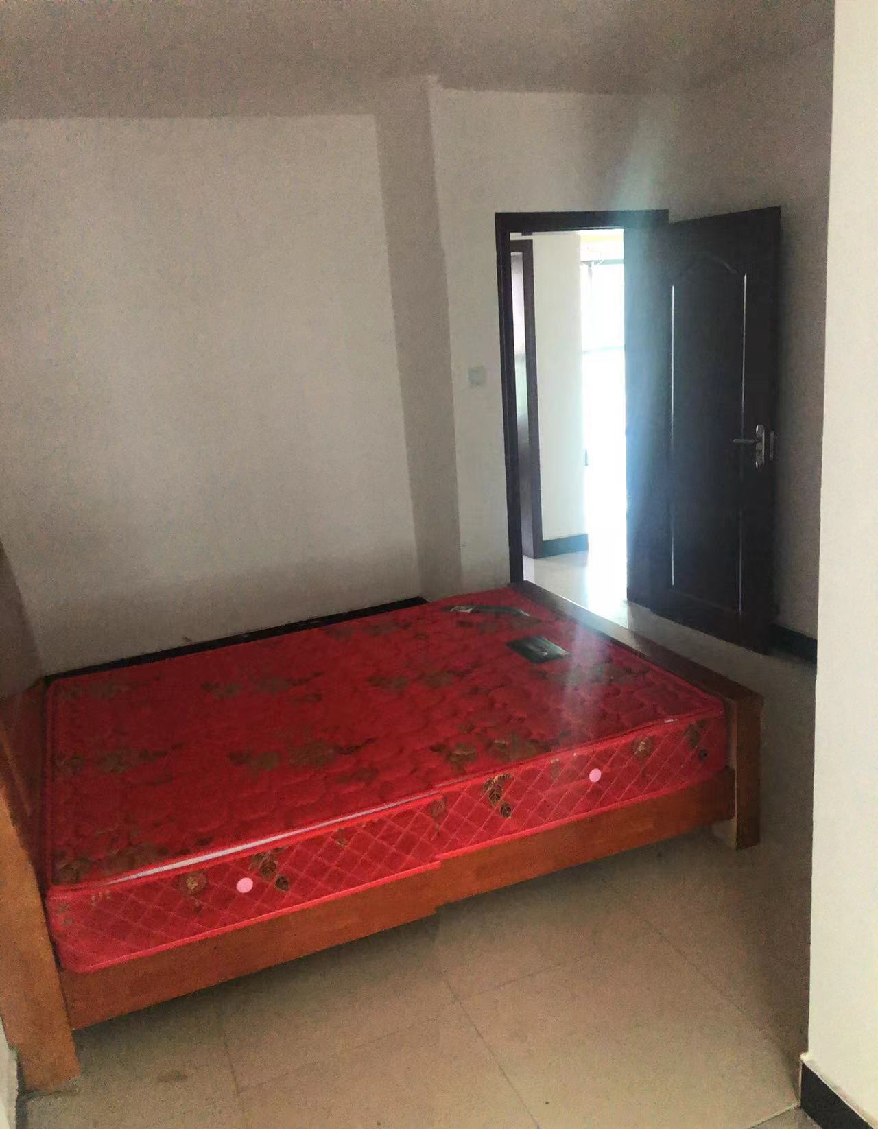 虎形山安置小区（进步社区）  2室1厅1卫   900.00元/月室内图