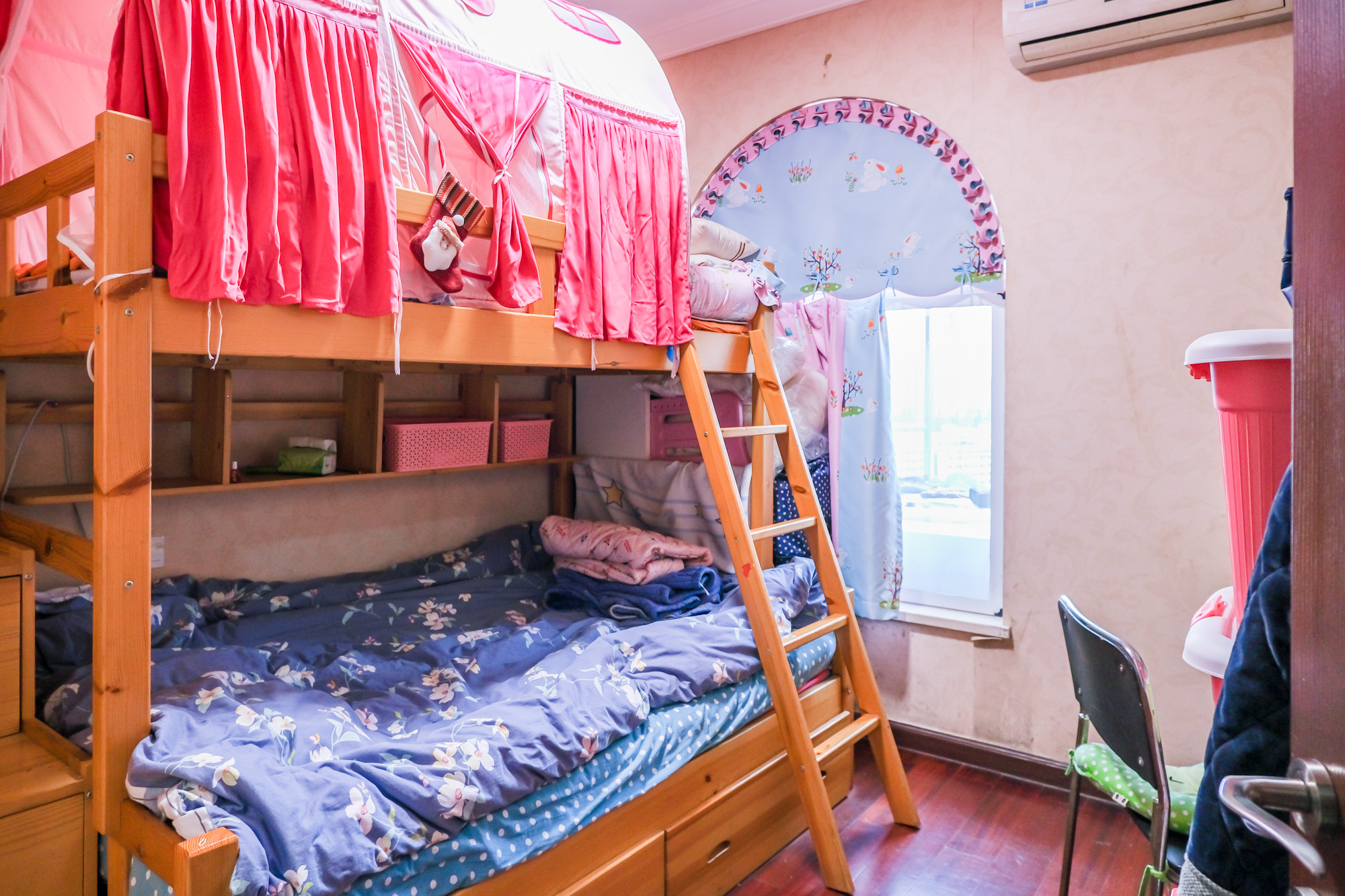 郡原居里 2室2厅1卫 45.0万 郡原居里 2室2厅1卫 45.0万卧室