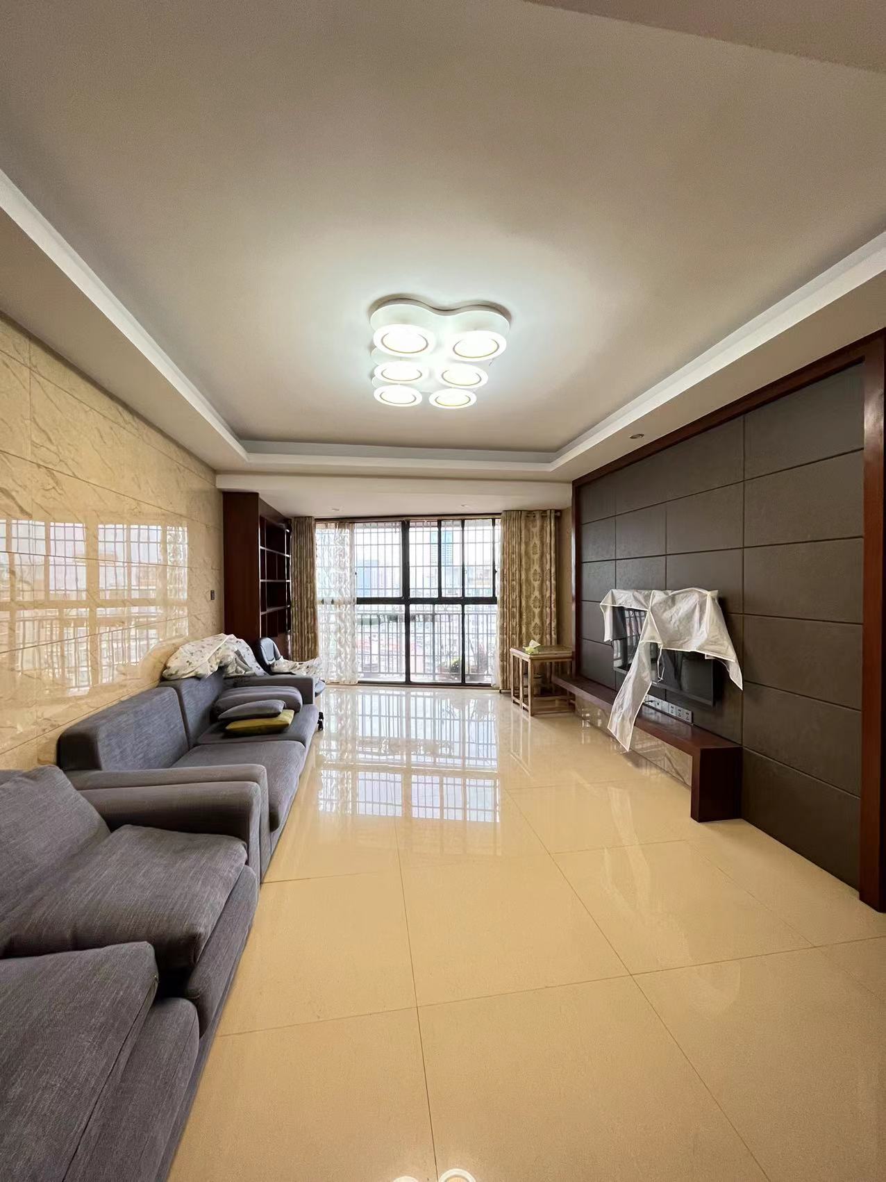 盛世华庭 3室2厅2卫 58.8万 盛世华庭 3室2厅2卫 58.8万室内图