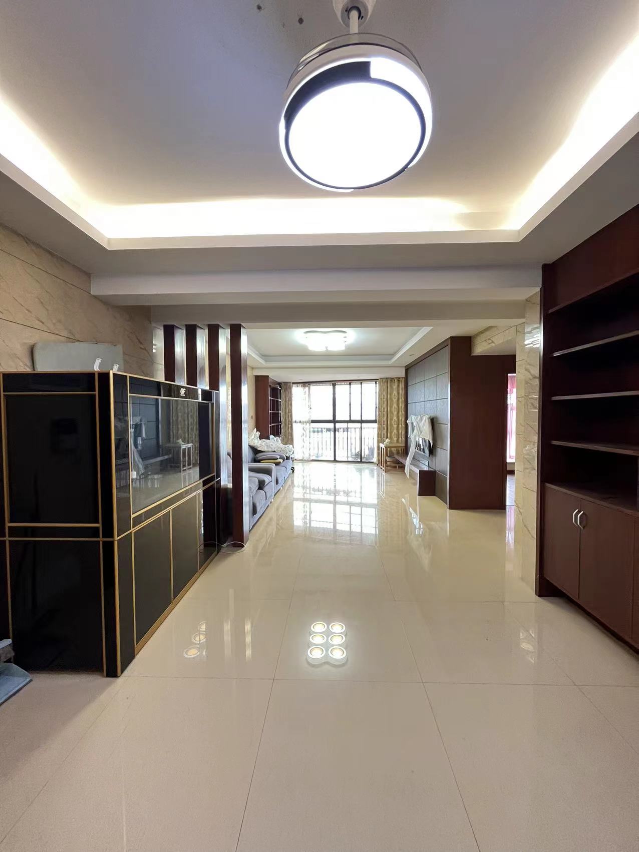 盛世华庭 3室2厅2卫 58.8万 盛世华庭 3室2厅2卫 58.8万室内图