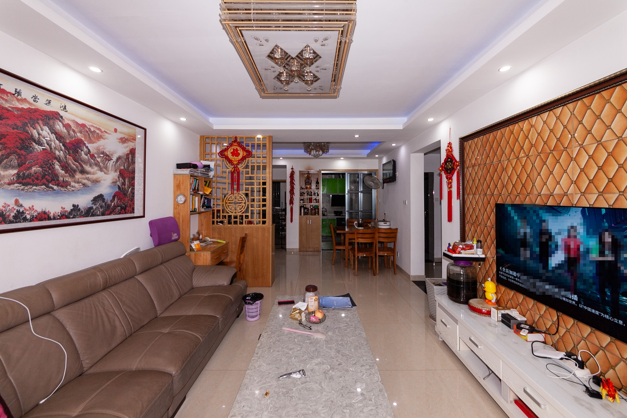 勤诚达新界  2室2厅1卫    78.0万 勤诚达新界  2室2厅1卫    78.0万客厅