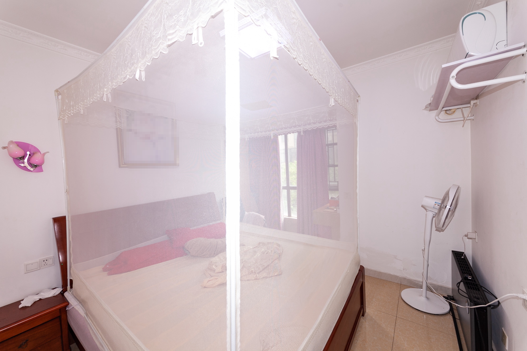 勤诚达新界  2室2厅1卫    78.0万 勤诚达新界  2室2厅1卫    78.0万卧室