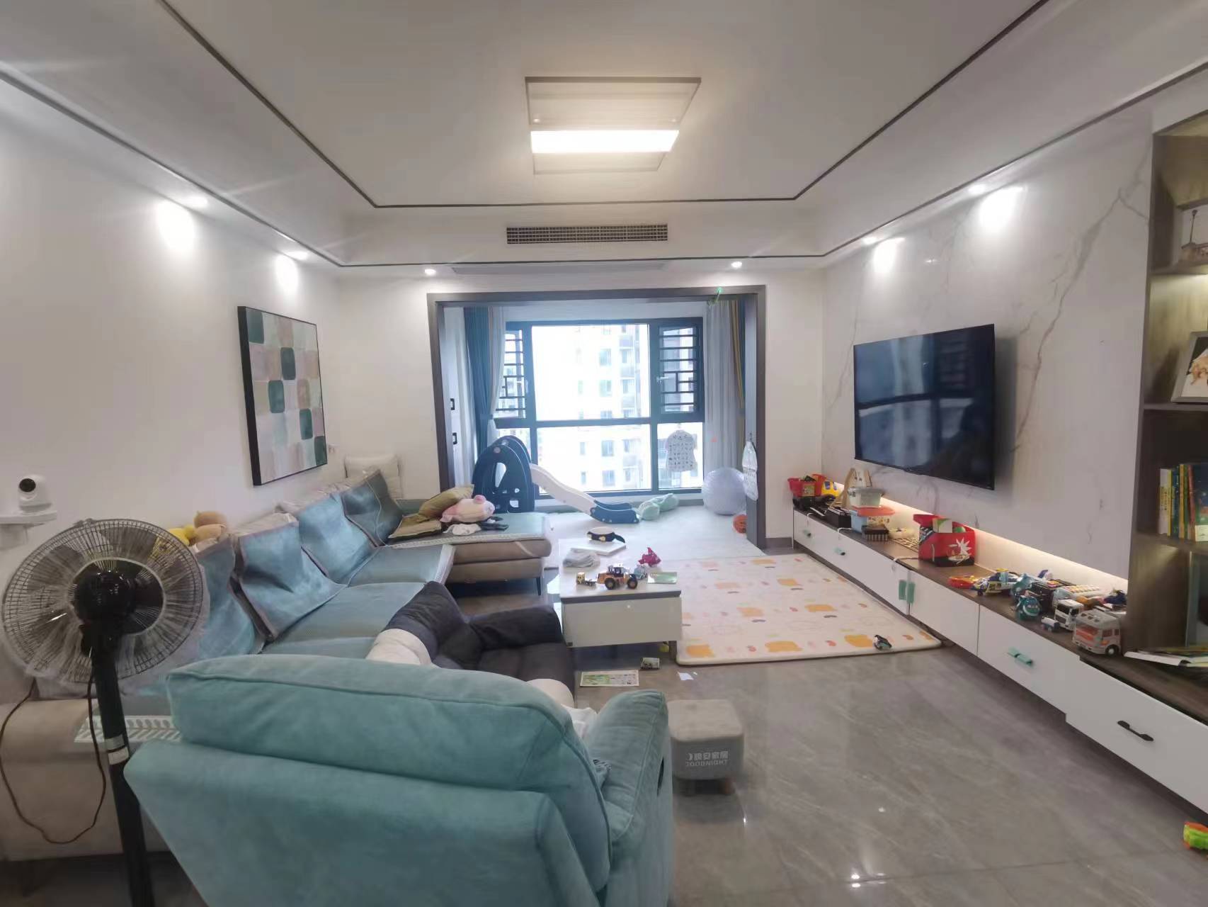 湖湘文化城(锦绣香江) 4室2厅2卫 103.0万 湖湘文化城(锦绣香江) 4室2厅2卫 103.0万室内图