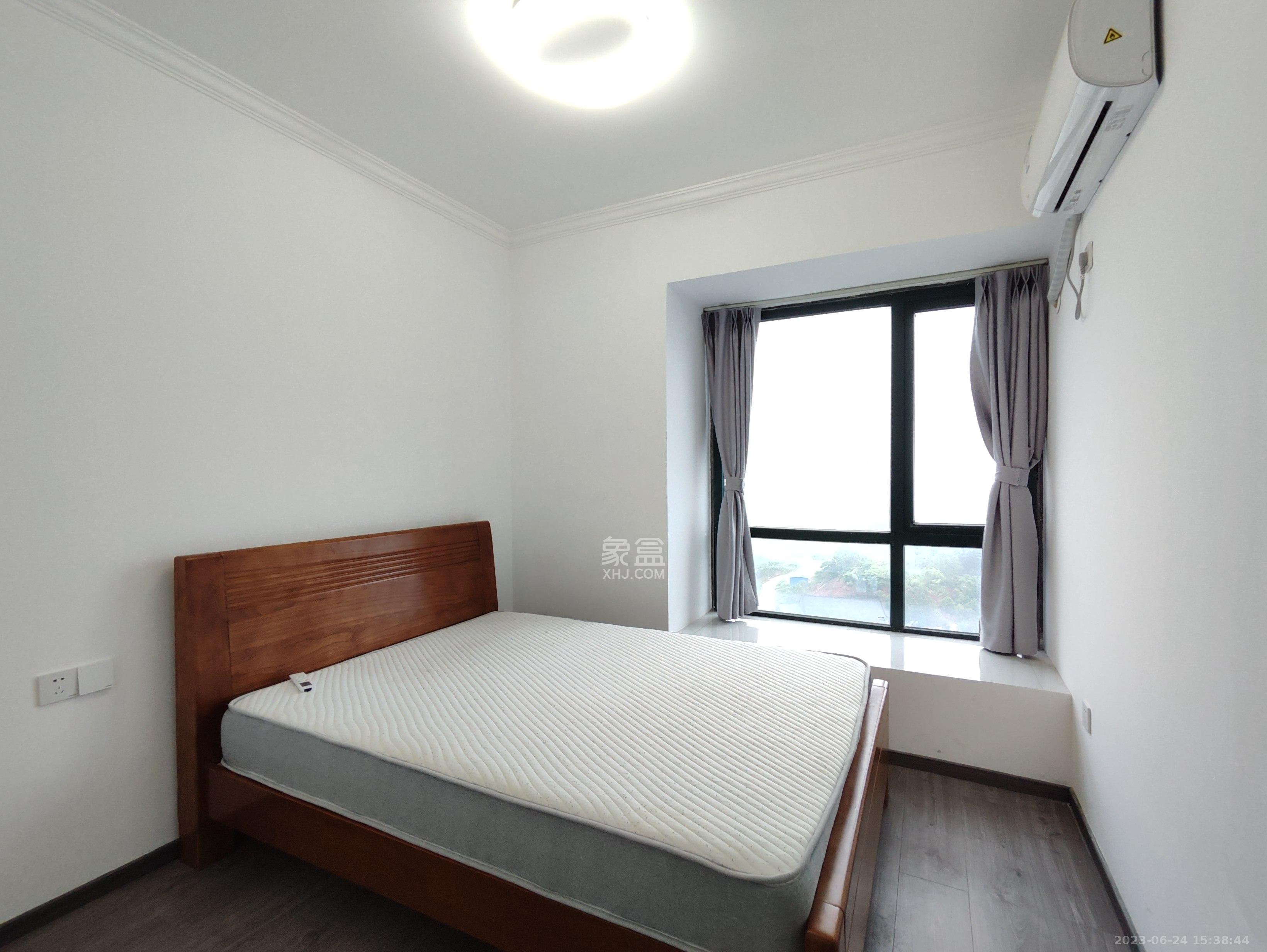 富基世纪公园 3室2厅2卫 2000.00元/月 富基世纪公园 3室2厅2卫 2000.00元/月室内图