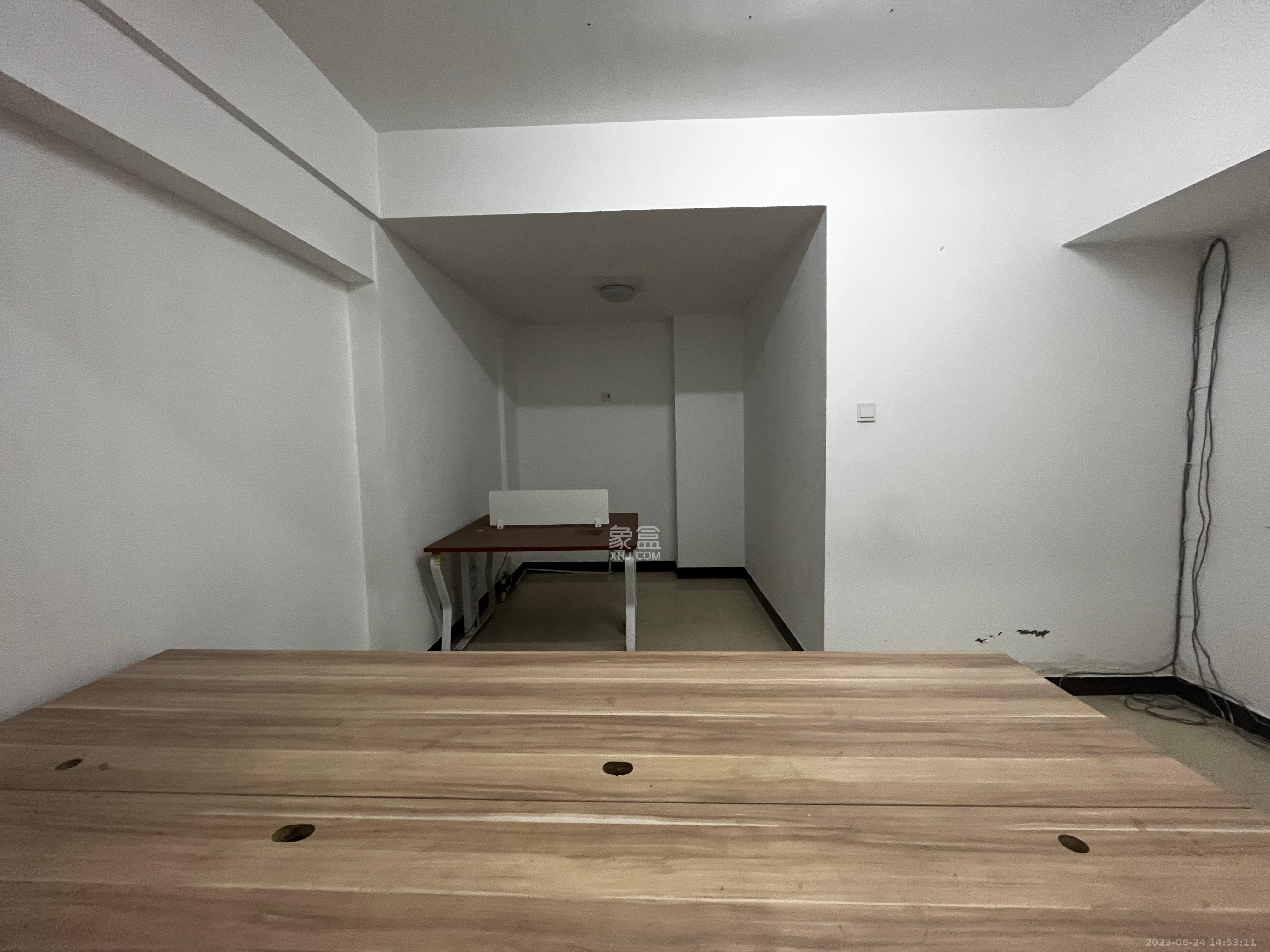 明城国际  3室2厅0卫   5500.00元/月室内图