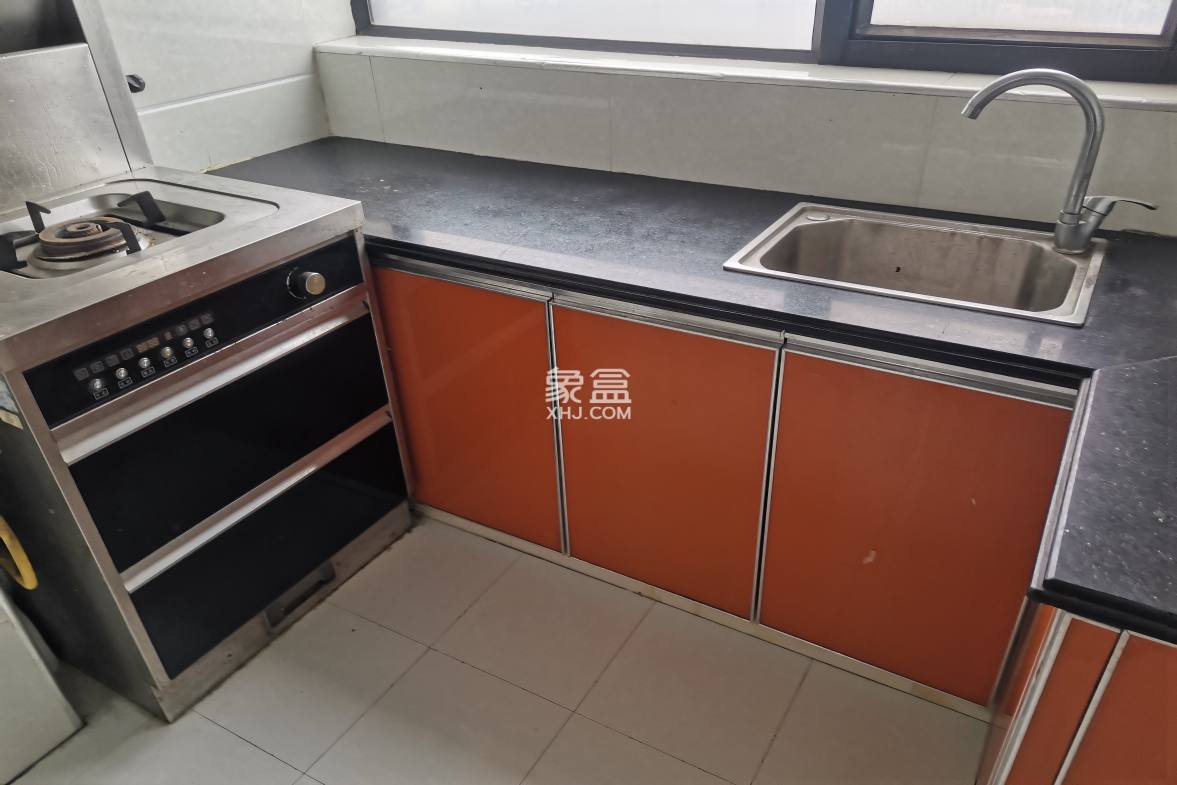 龙泰上品 1室1厅1卫 900.00元/月 龙泰上品 1室1厅1卫 900.00元/月室内图