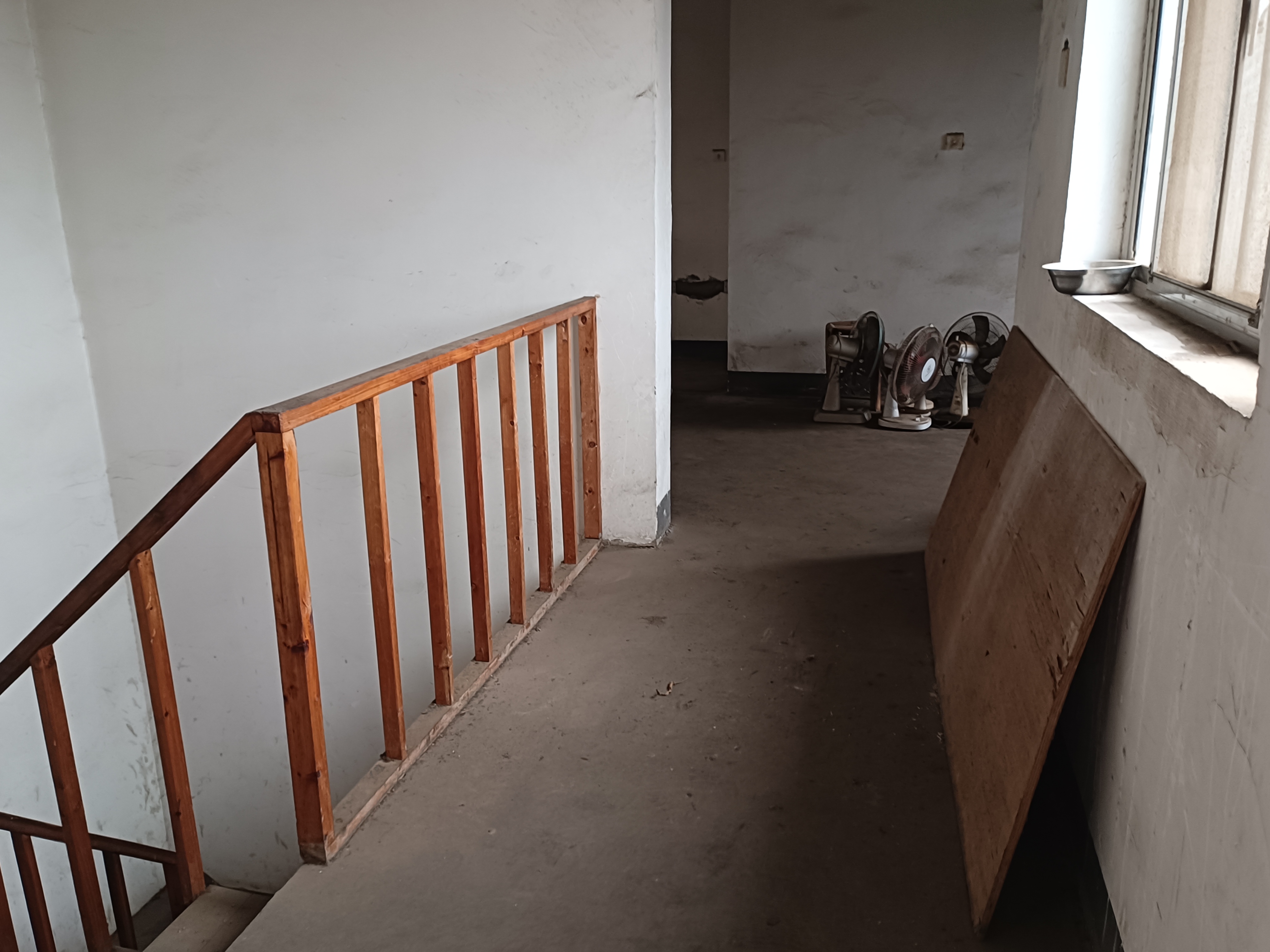 安泰小区 4室2厅2卫 55.0万 安泰小区 4室2厅2卫 55.0万室内图